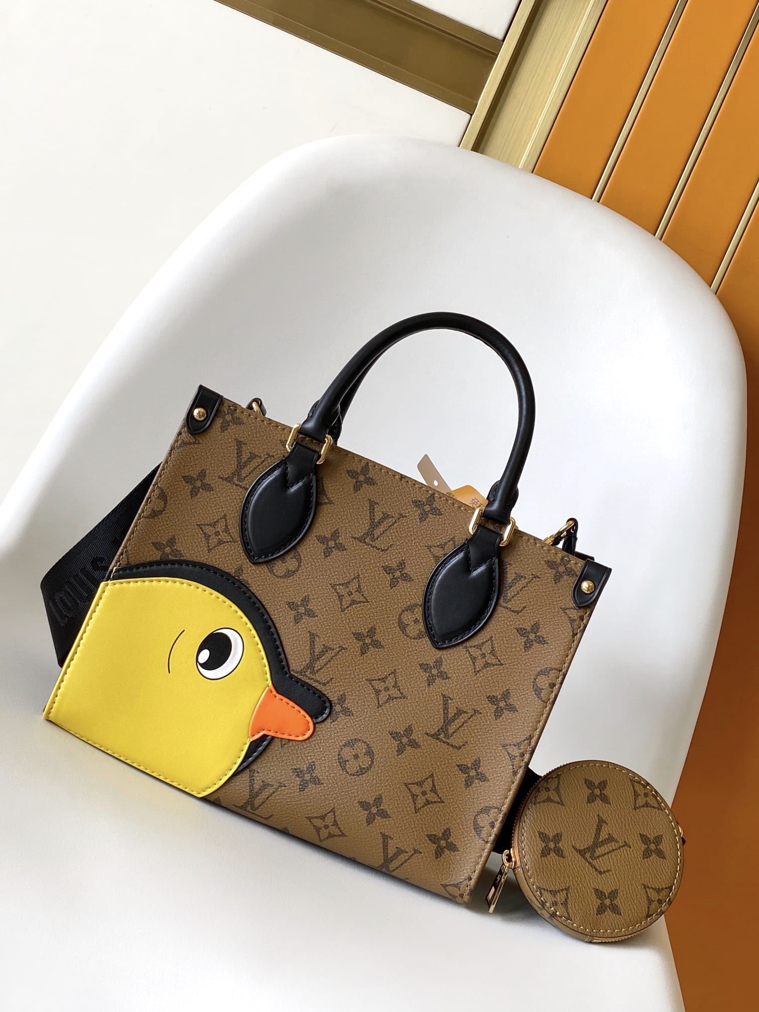 Louis Vuitton OnTheGo PM Toto Bag in Monogram Canvas - Duck Head