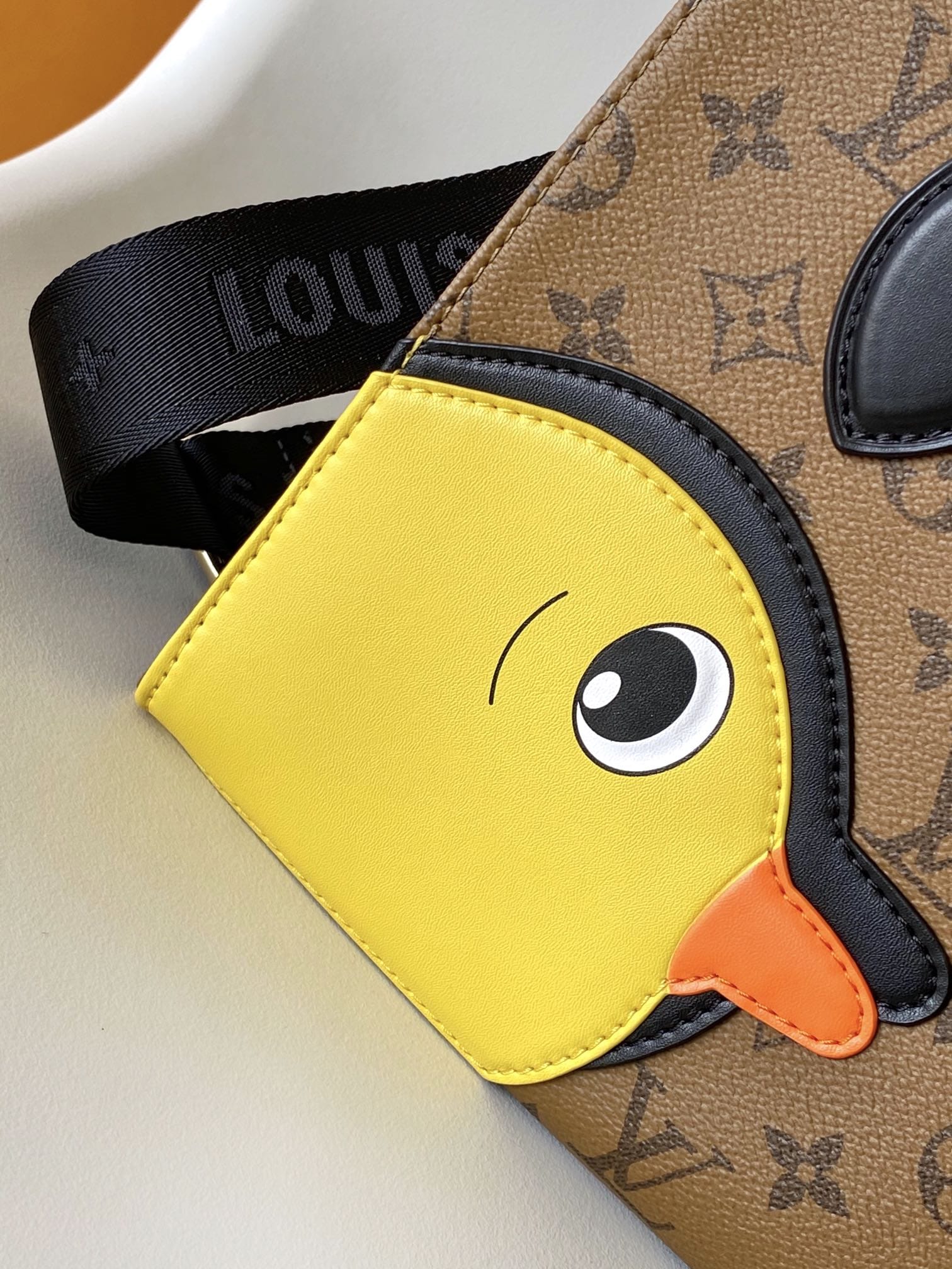 Louis Vuitton OnTheGo PM Toto Bag in Monogram Canvas - Duck Head