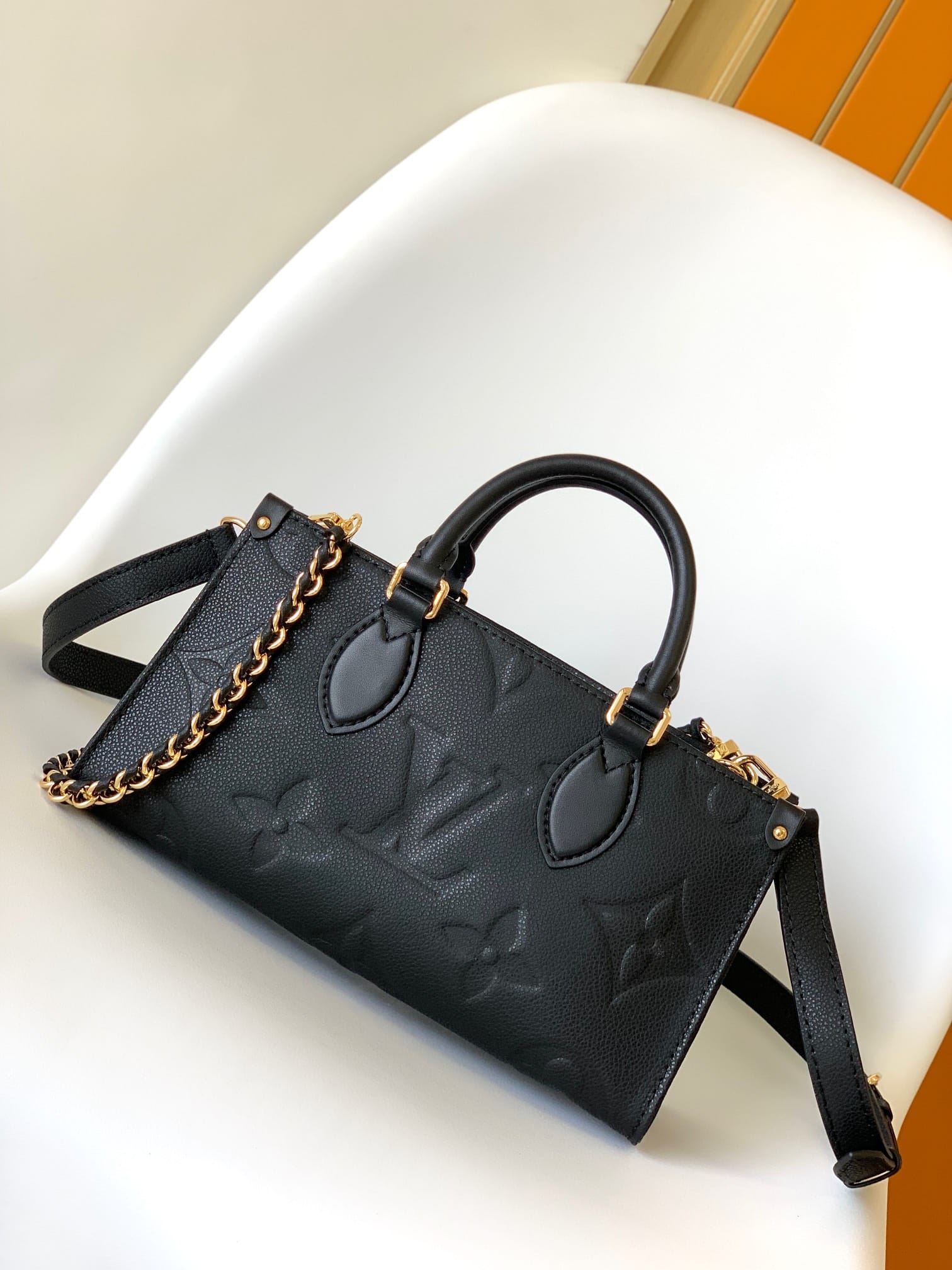 Louis Vuitton OnTheGo East West Toto Bag in Monogram Empreinte Leather - Black