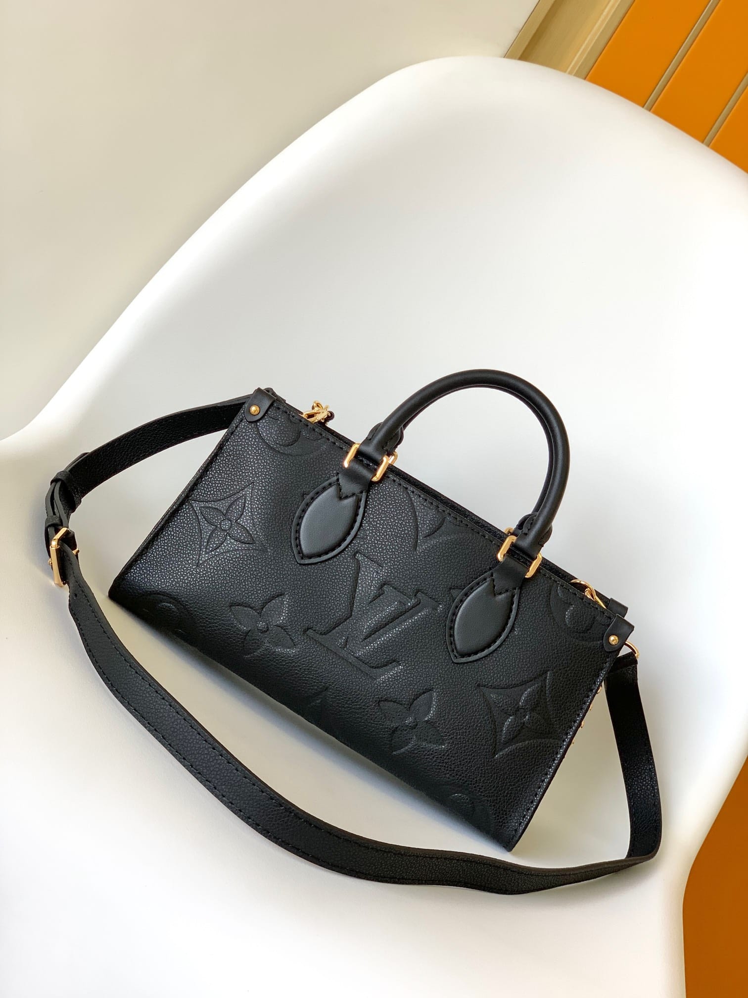 Louis Vuitton OnTheGo East West Toto Bag in Monogram Empreinte Leather - Black