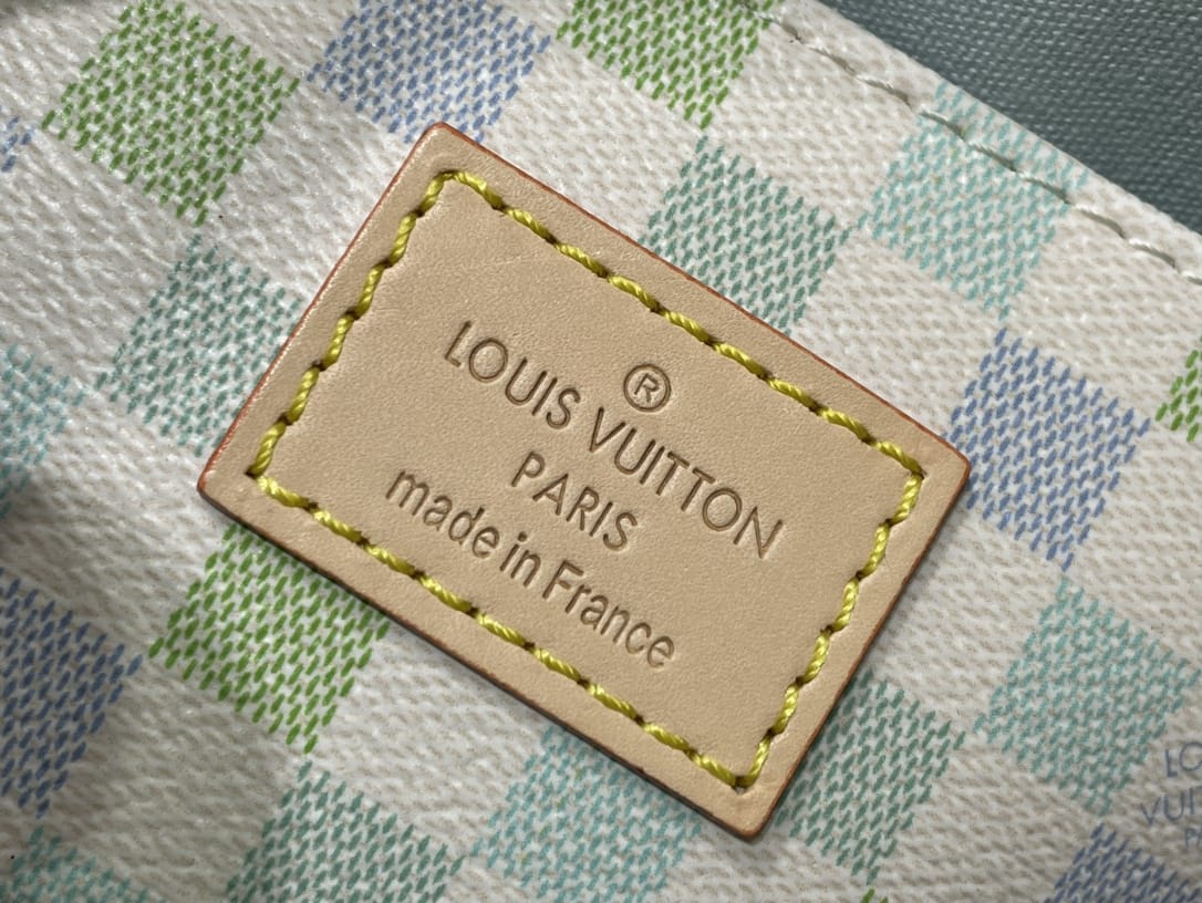 Louis Vuitton Speedy Bandoulière 20 Handle Shoulder Bag in Damier Giant Canvas - Pistachio