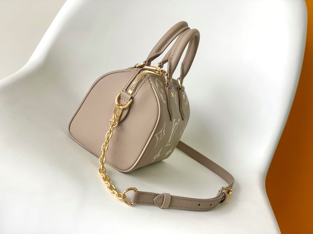 Louis Vuitton Speedy Bandoulière 20 Handle Shoulder Bag in Bicolor Monogram Leather - Gray/Beige