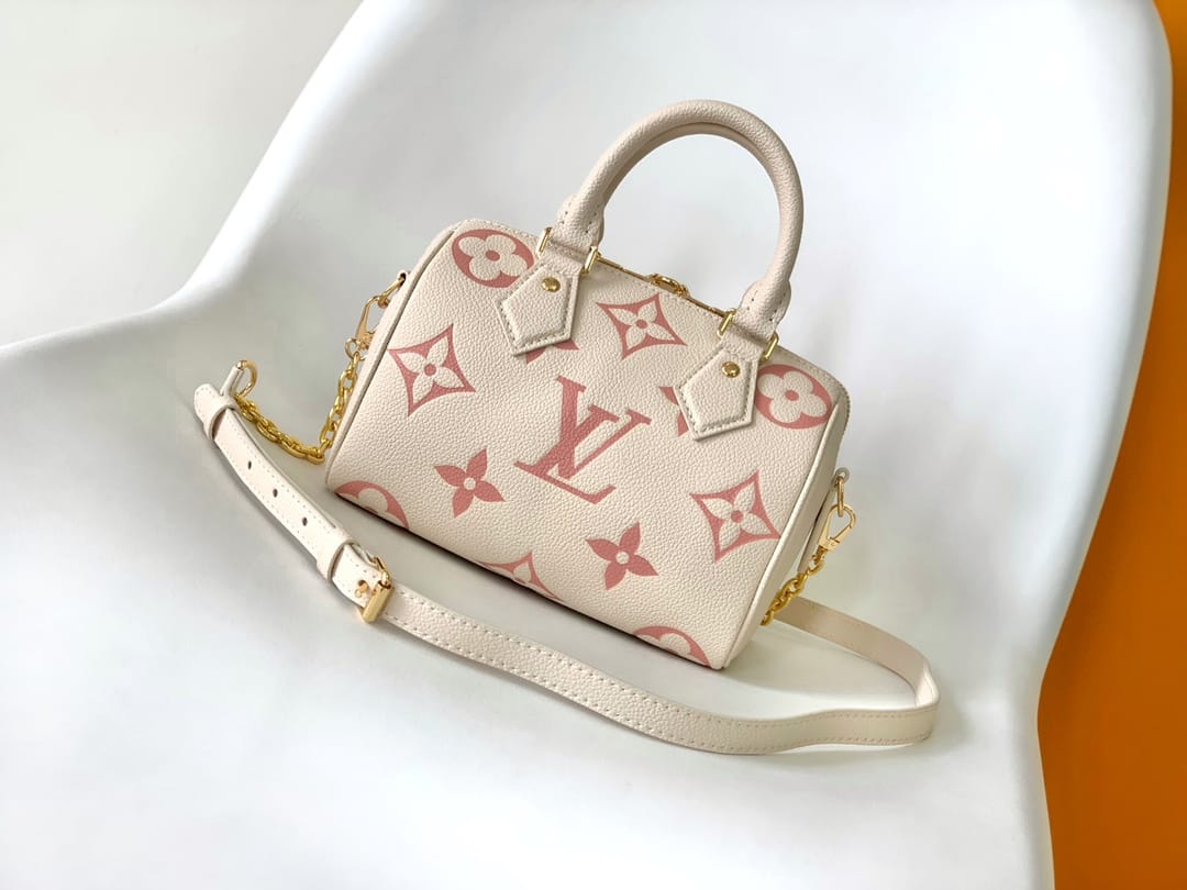 Louis Vuitton Speedy Bandoulière 20 Handle Shoulder Bag in Bicolor Monogram Leather - Latte/Chamallow