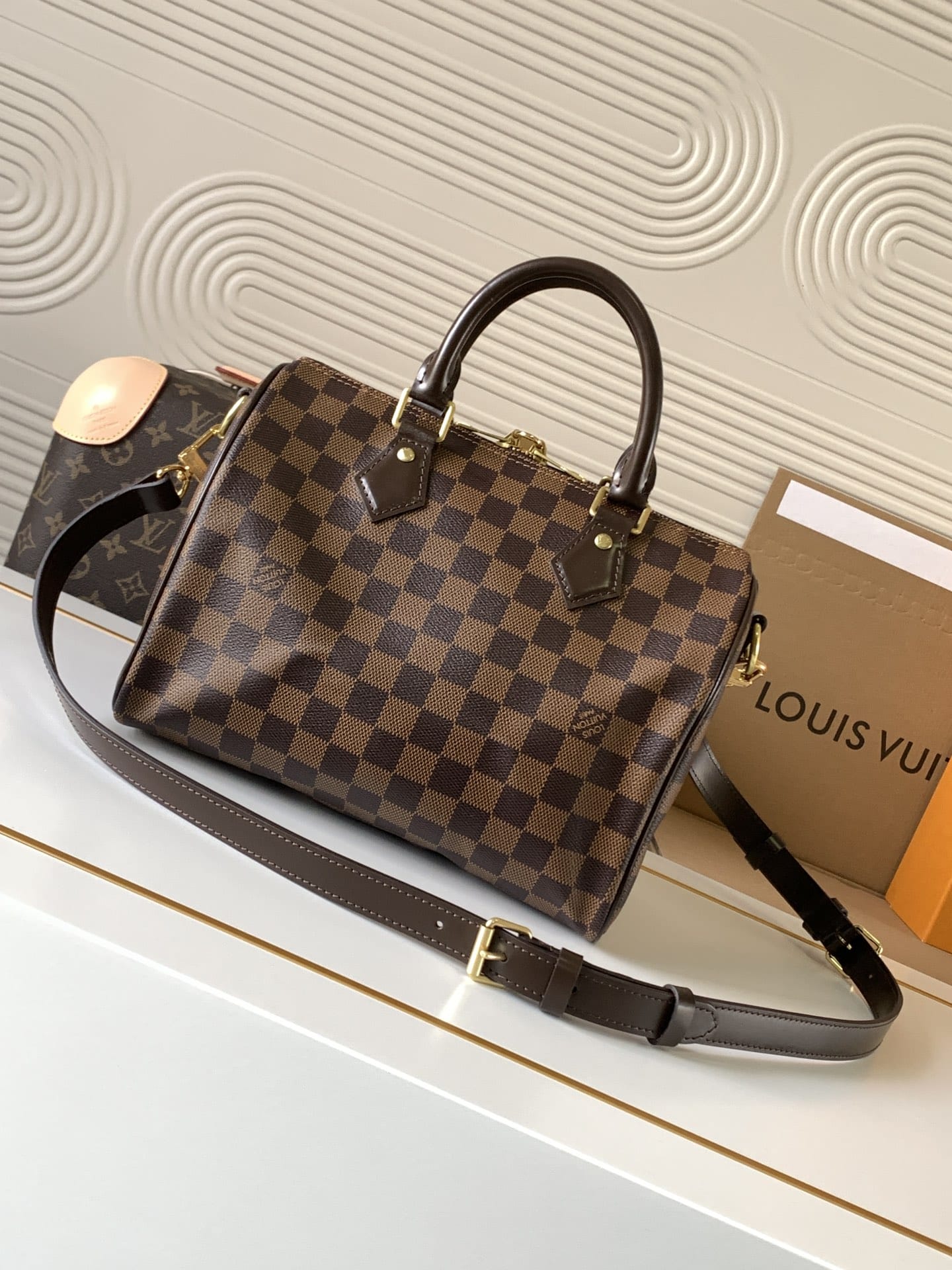 Louis Vuitton Speedy Bandoulière 25 Handle Shoulder Bag in Damier Ebene Canvas