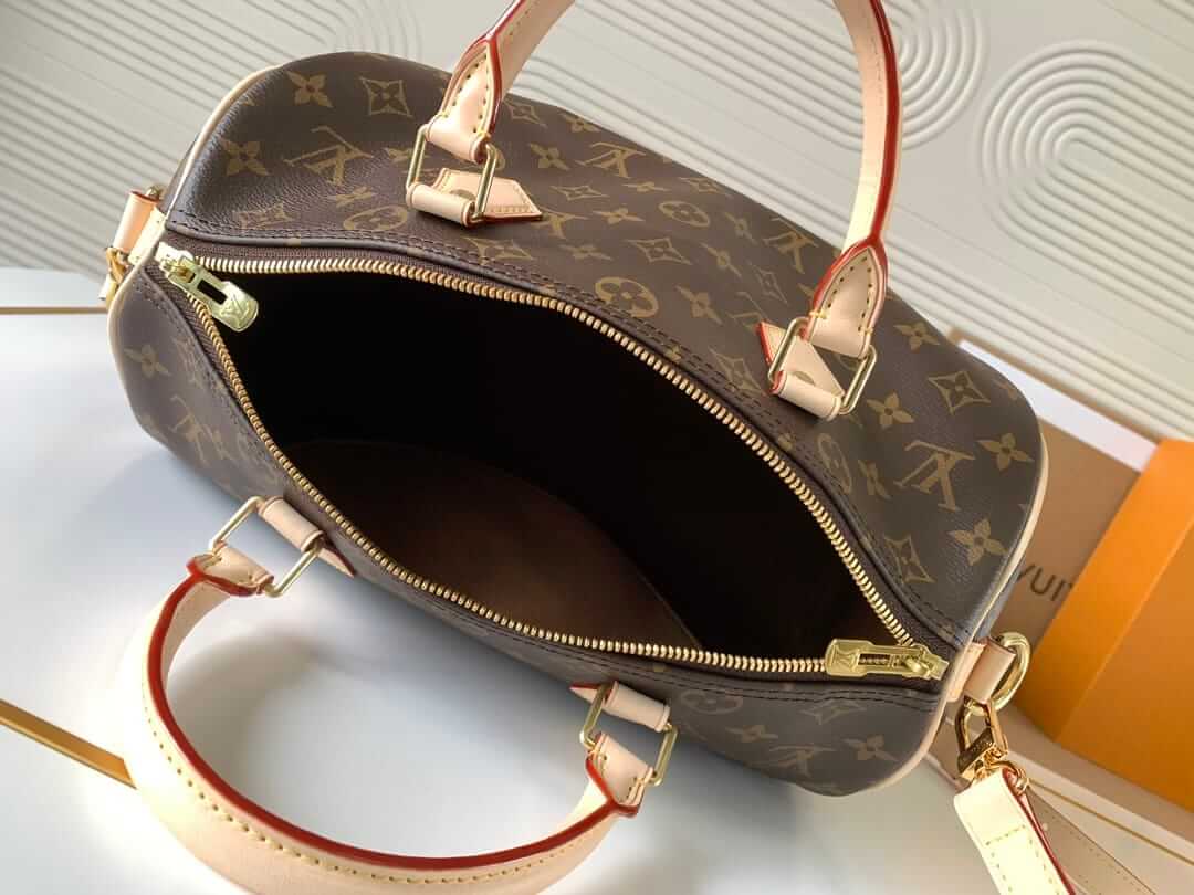 Louis Vuitton Speedy Bandoulière 30 Handle Shoulder Bag in Monogram Canvas