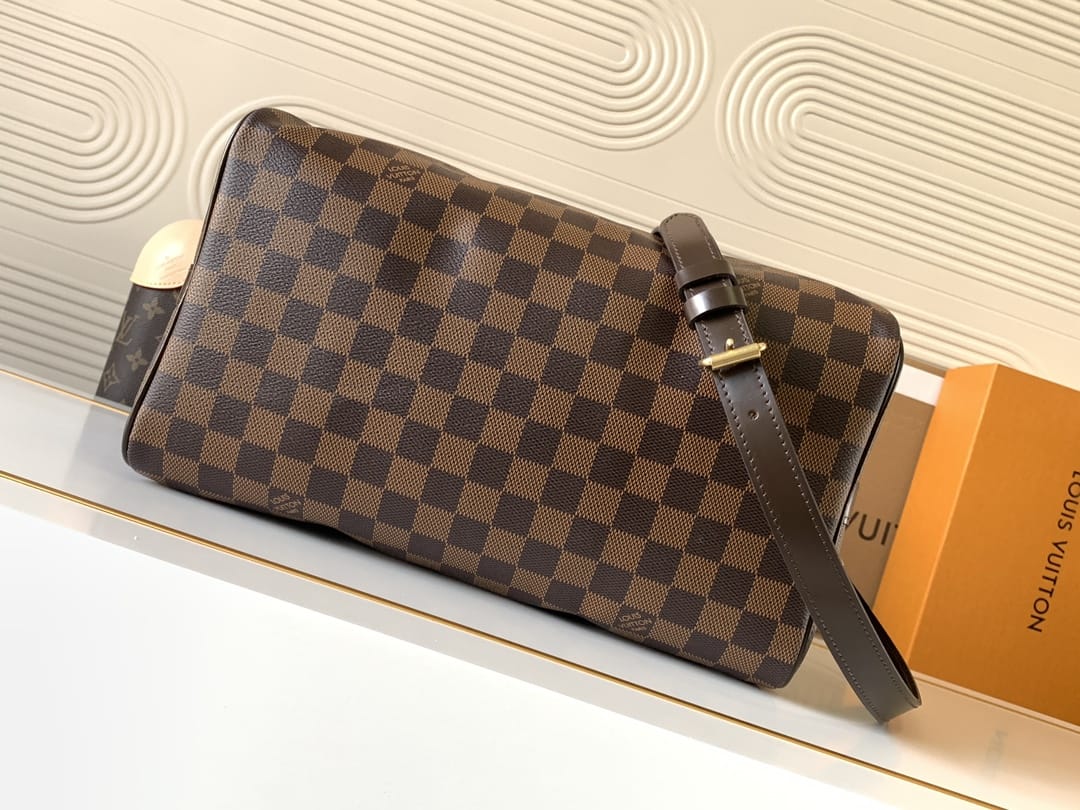 Louis Vuitton Speedy Bandoulière 30 Handle Shoulder Bag in Damier Ebene Canvas