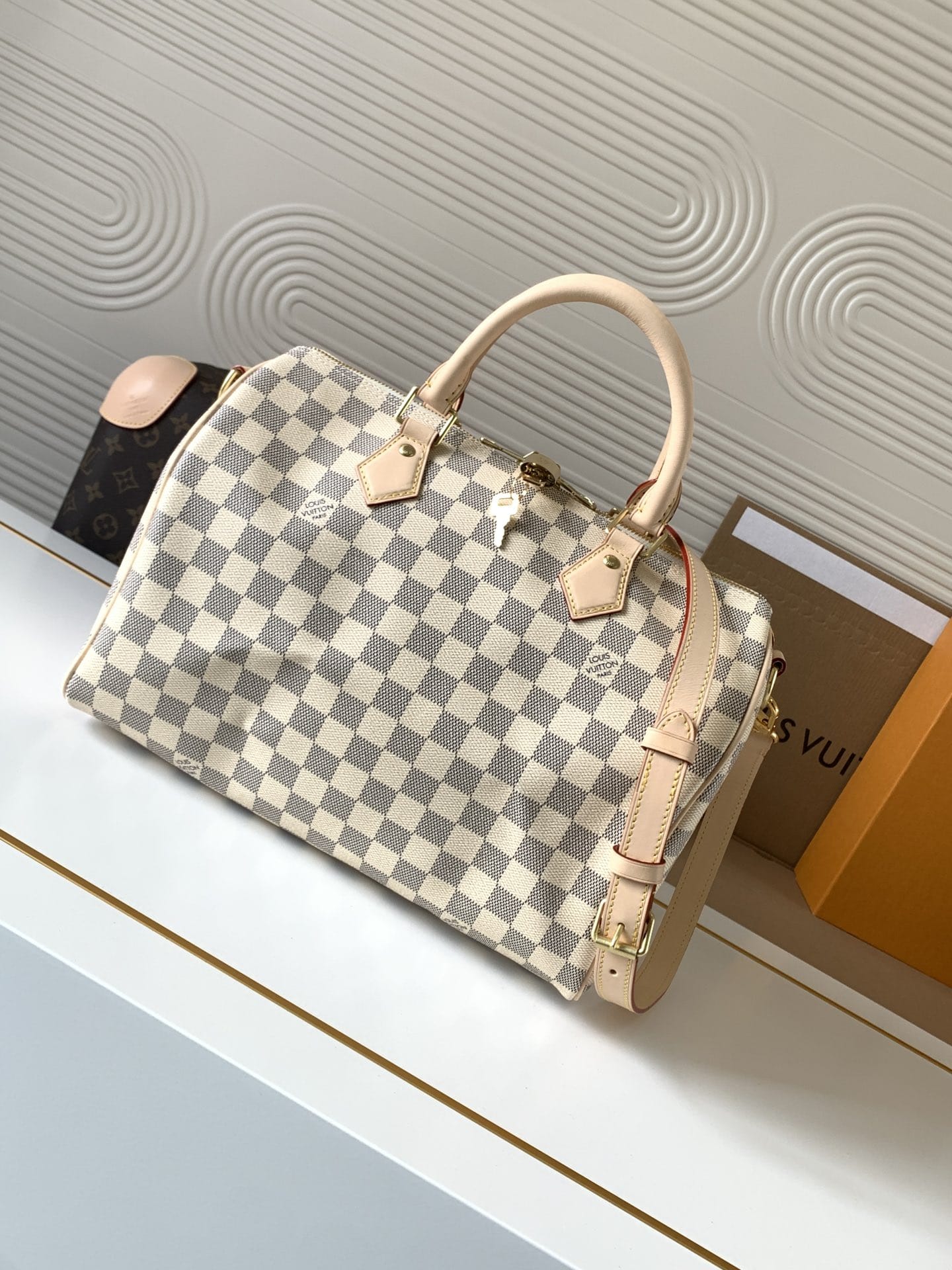 Louis Vuitton Speedy Bandoulière 30 Handle Shoulder Bag in Damier Azur Canvas