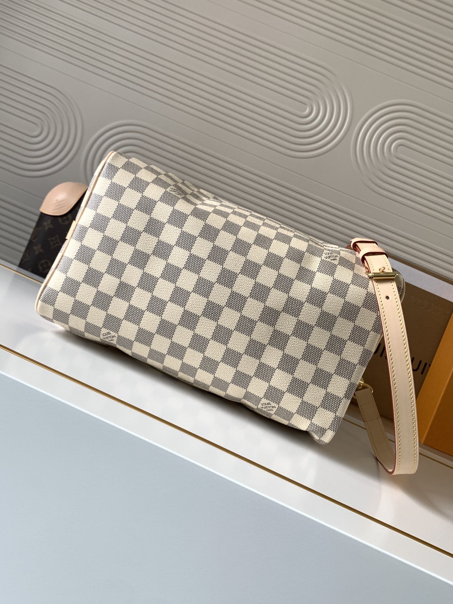 Louis Vuitton Speedy Bandoulière 30 Handle Shoulder Bag in Damier Azur Canvas