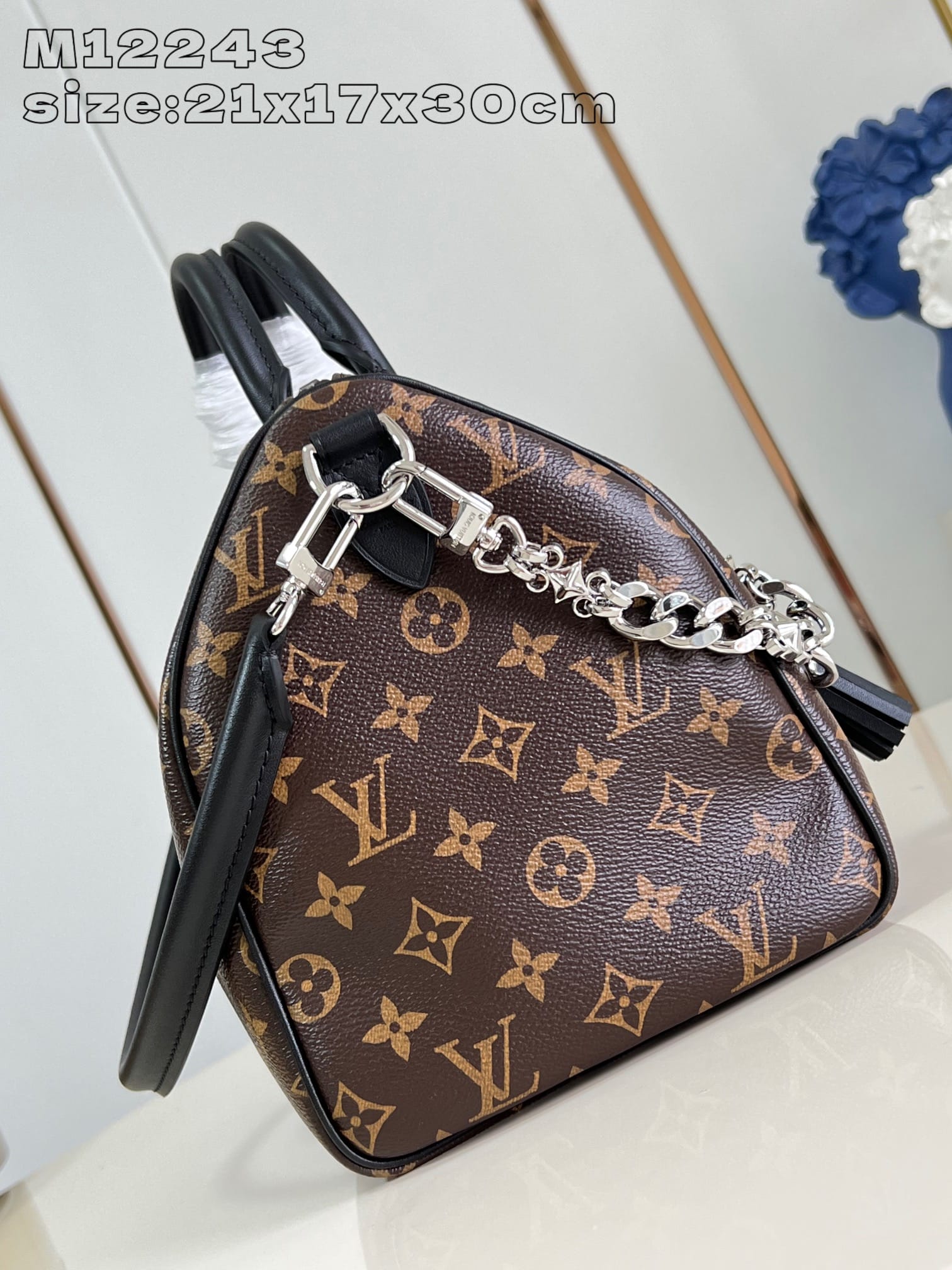 Louis Vuitton Speedy Soft 30 Dark Handle Shoulder Bag in Monogram Canvas - Black