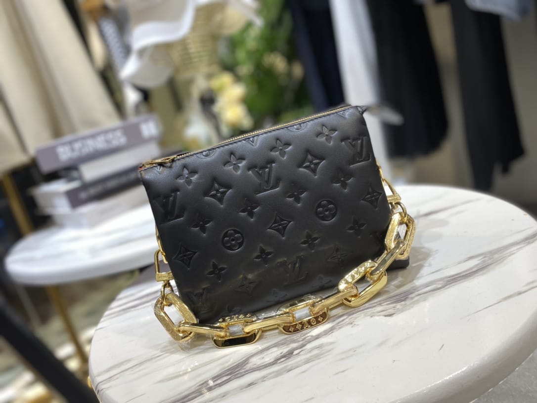 Louis Vuitton Coussin BB Handle Shoulder Bag in Lambskin - Black & Gold