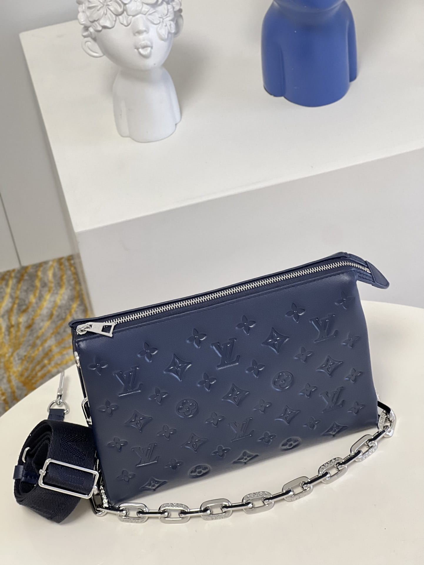 Louis Vuitton Coussin PM Handle Shoulder Bag in Puffy Lambskin - Navy