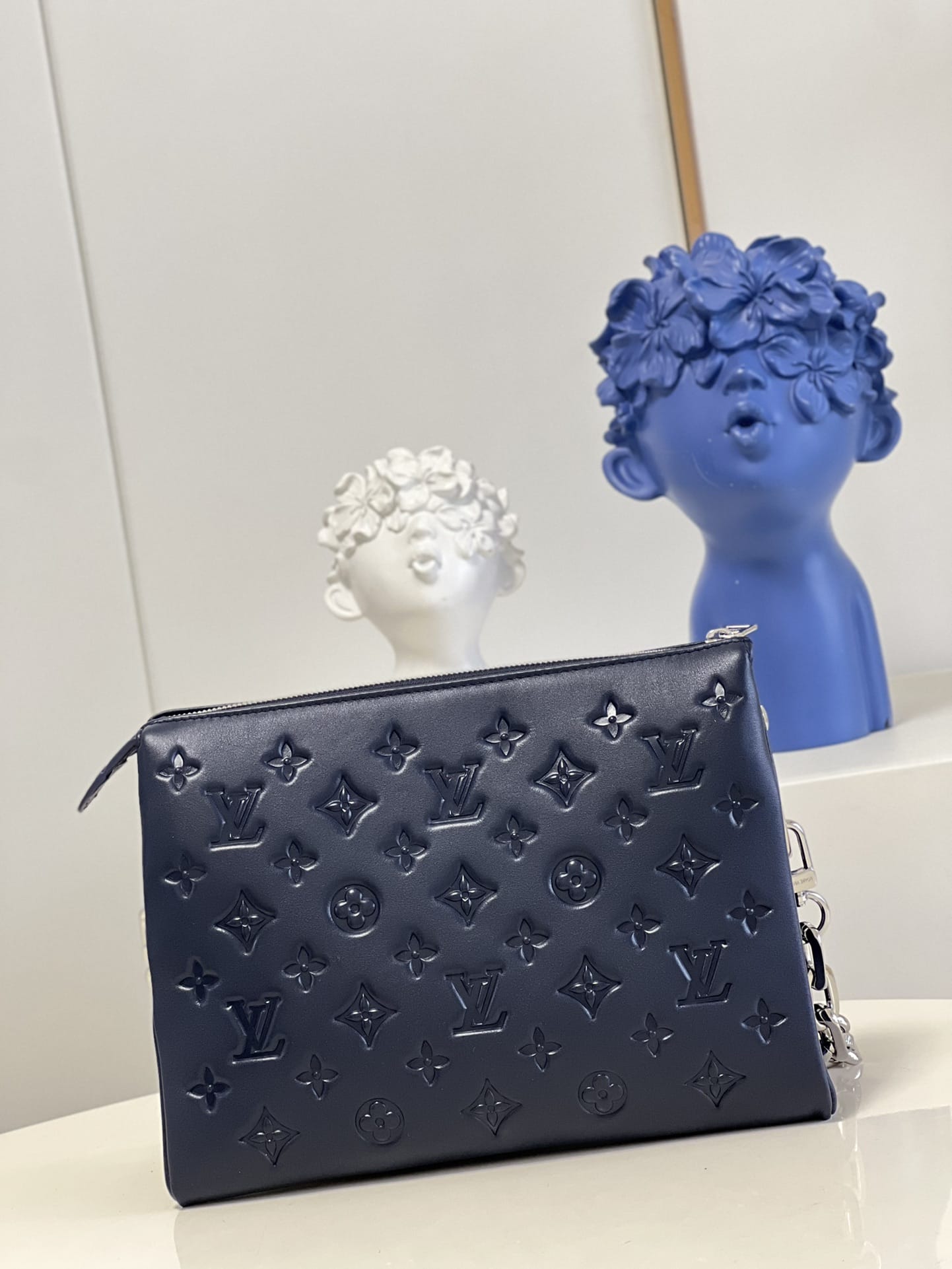 Louis Vuitton Coussin PM Handle Shoulder Bag in Puffy Lambskin - Navy