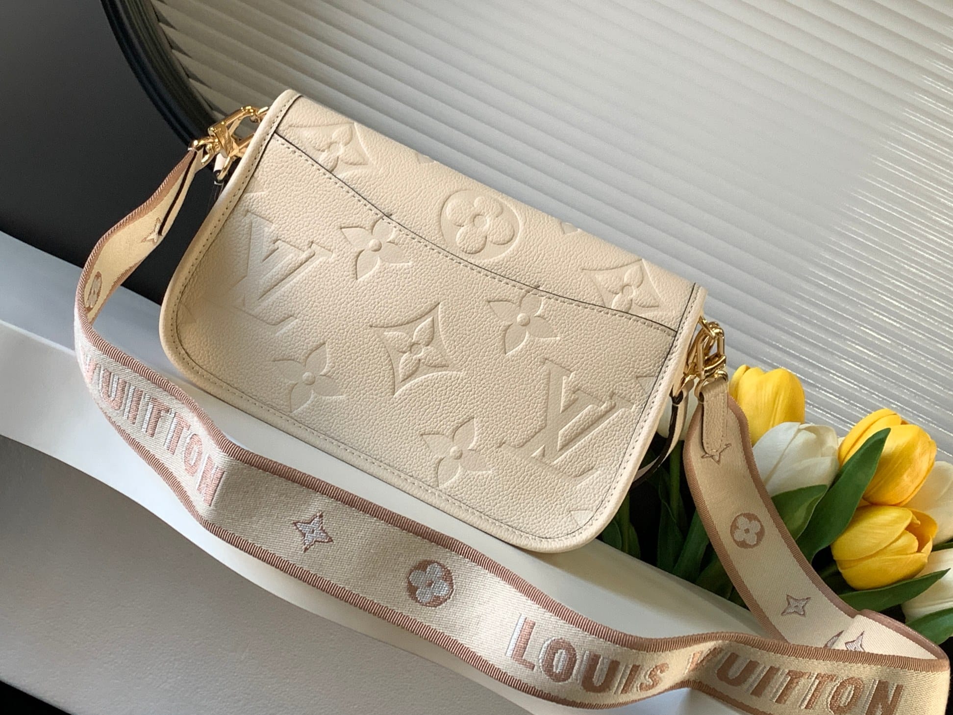 Louis Vuitton Diane Handle Shoulder Bag in Monogram Empreinte Leather - Cream