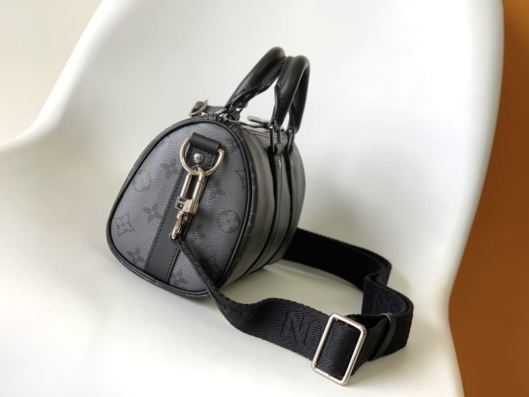 Louis Vuitton Keepall Bandoulière 25 Bag - Black