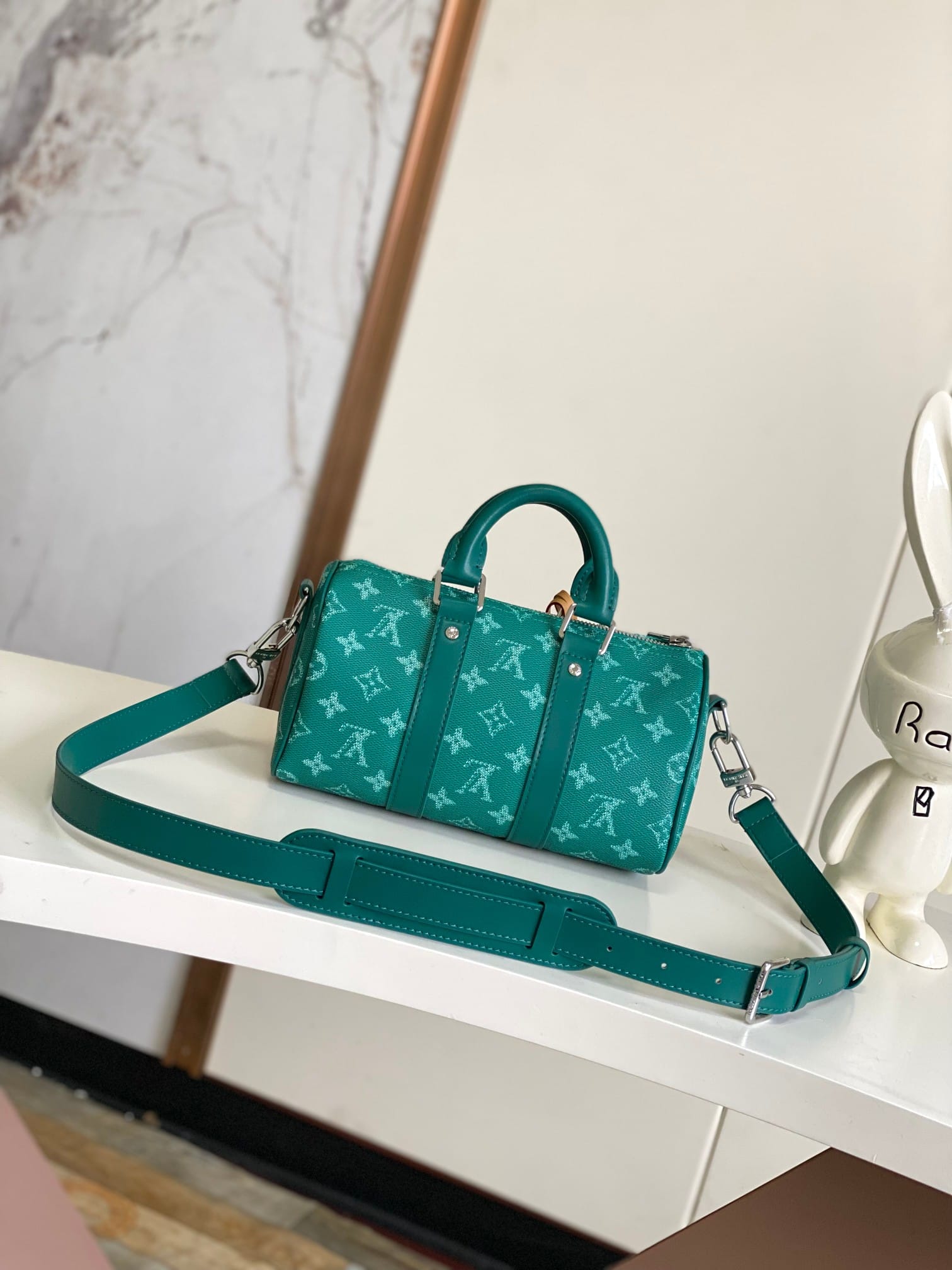 Louis Vuitton Keepall Bandoulière 25 Bag - Green