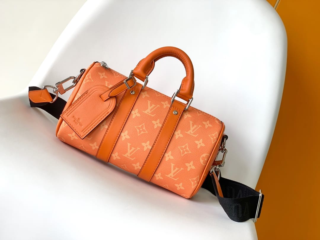 Louis Vuitton Keepall Bandoulière 25 Bag - Tangerine