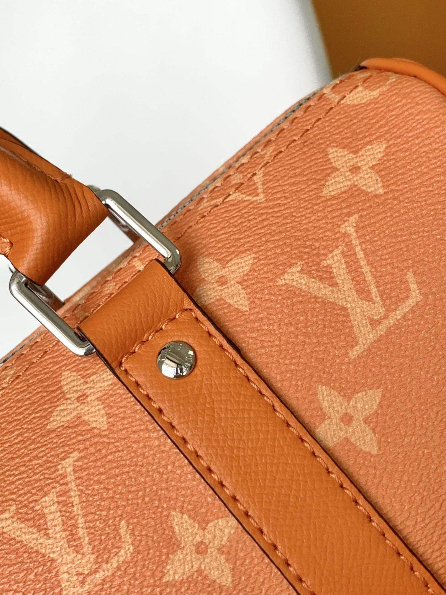 Louis Vuitton Keepall Bandoulière 25 Bag - Tangerine