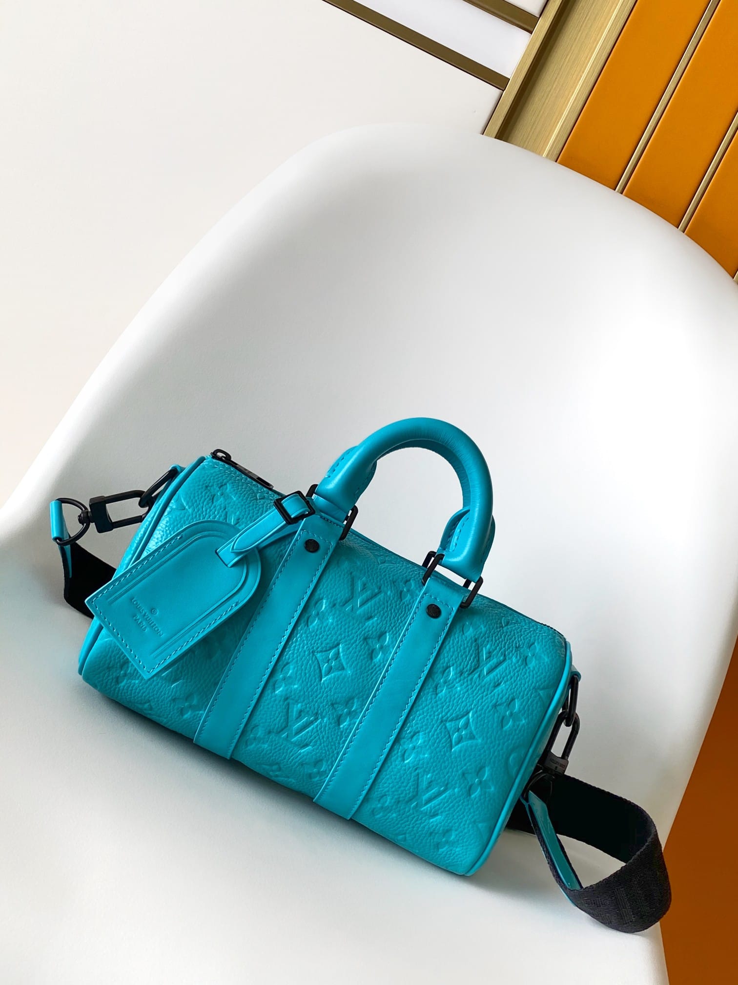 Louis Vuitton Keepall Bandoulière 25 Bag - Turquoise