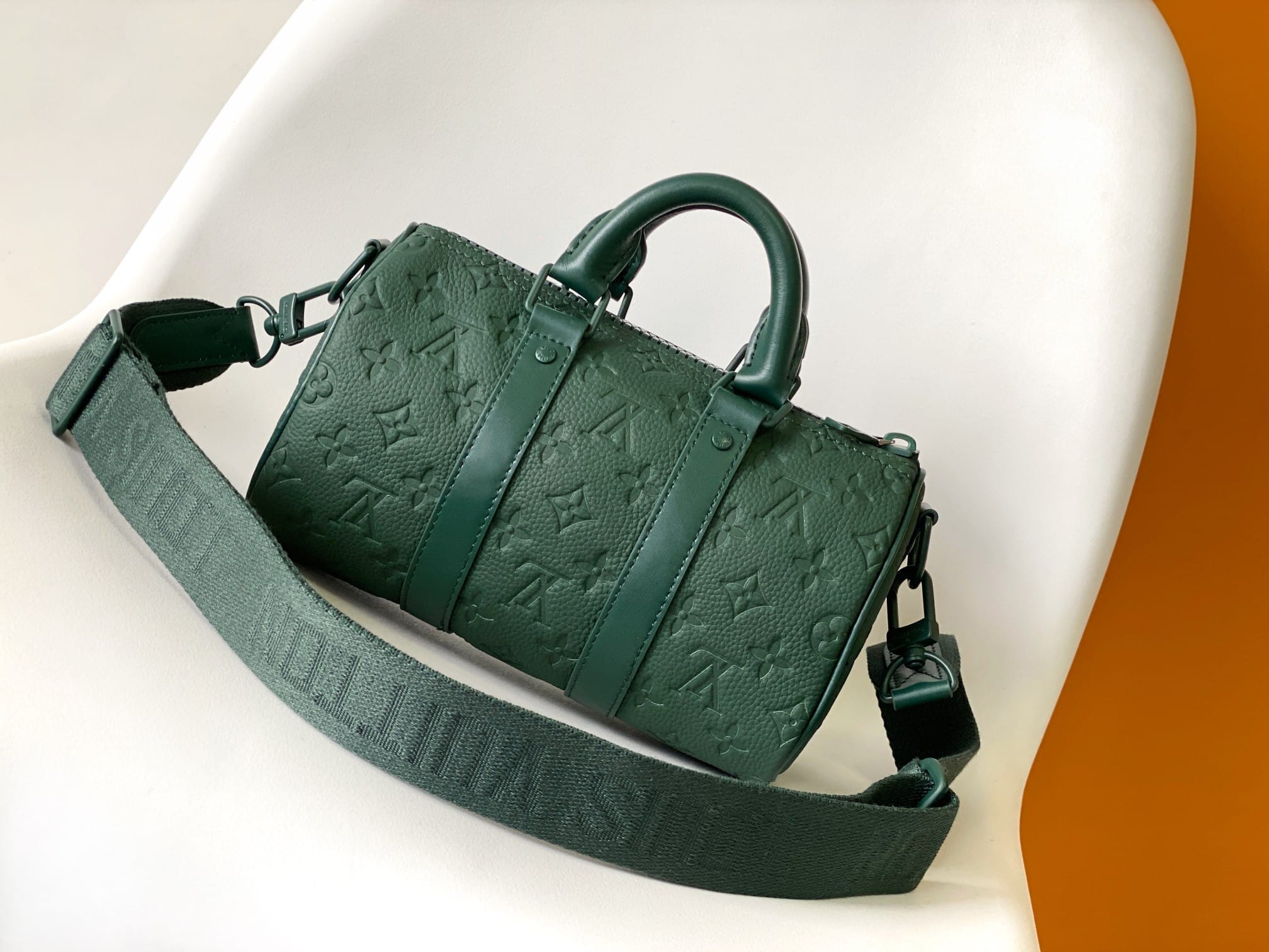 Louis Vuitton Keepall Bandoulière 25 Bag - Forest Green