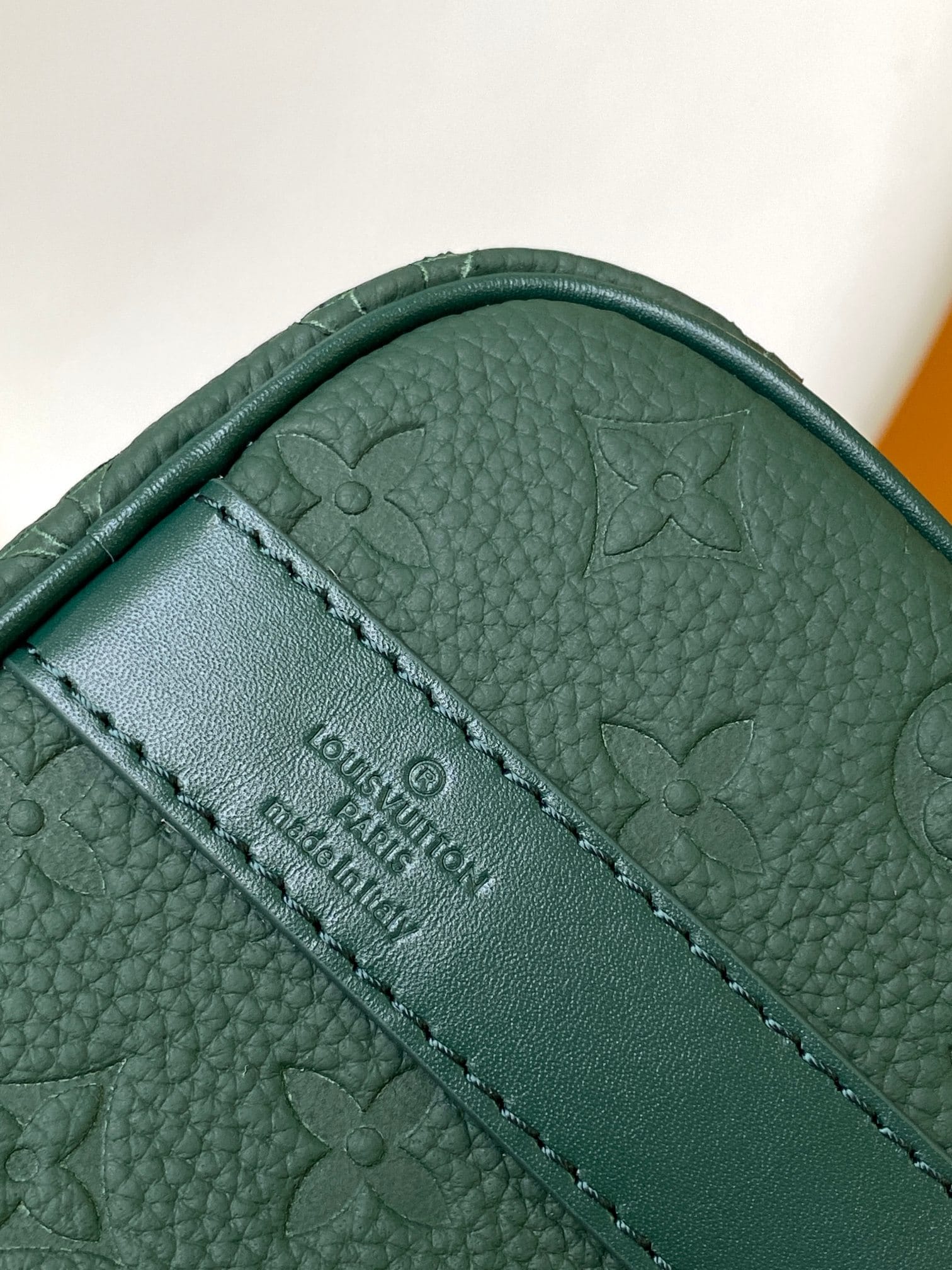 Louis Vuitton Keepall Bandoulière 25 Bag - Forest Green