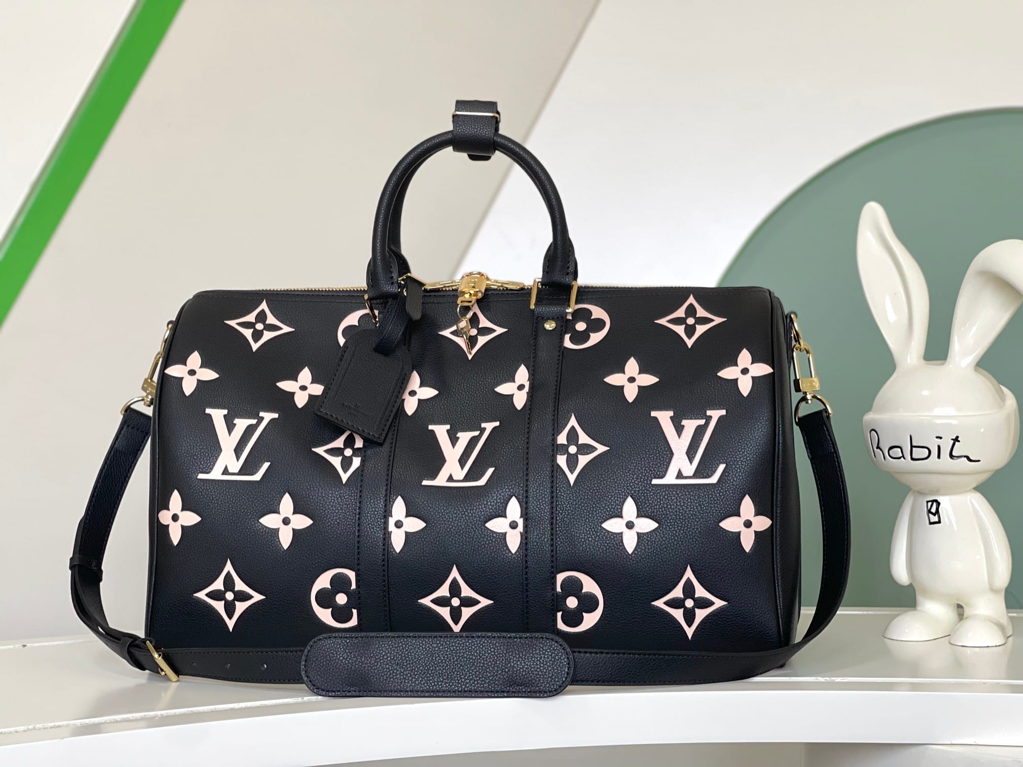 Louis Vuitton Keepall Bandoulière 45 Bag in Monogram Leather - Black/Beige