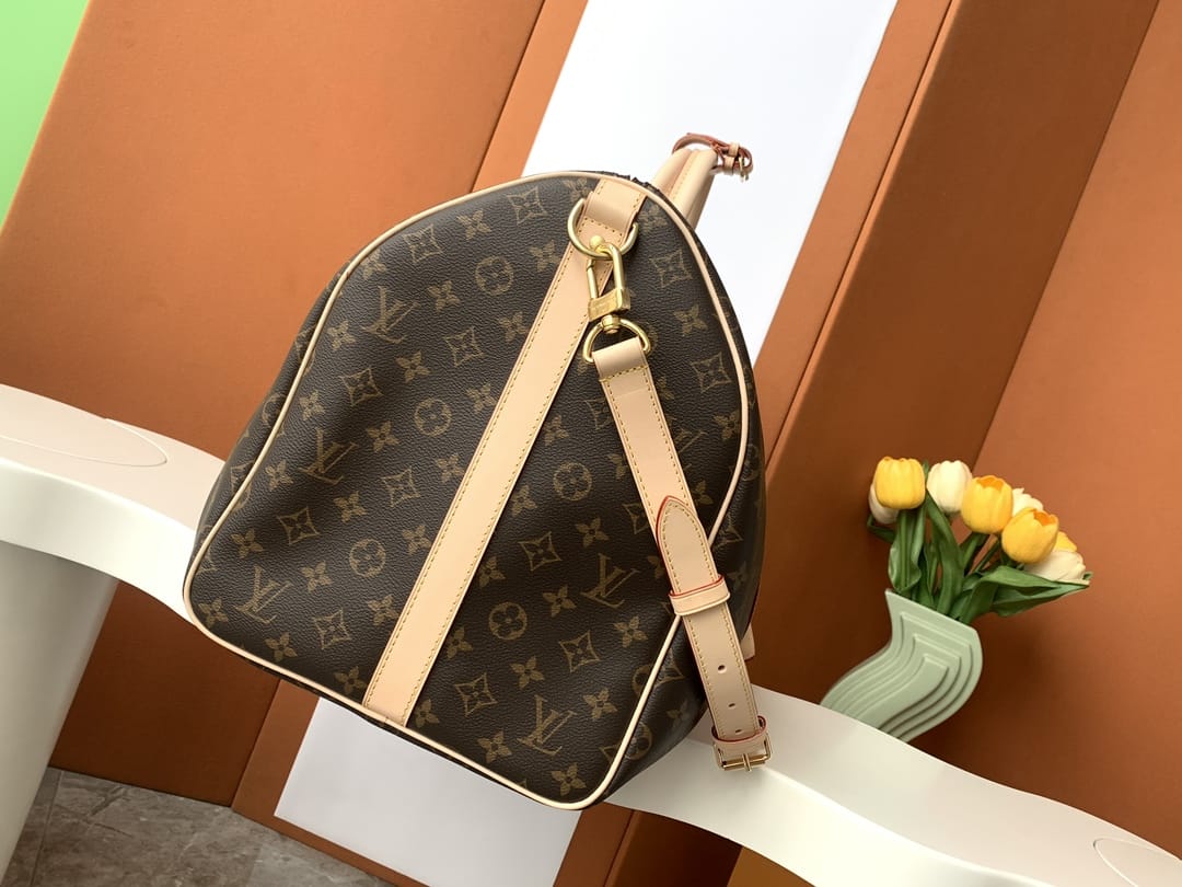 Louis Vuitton Keepall Bandoulière 55 Bag in Monogram Canvas