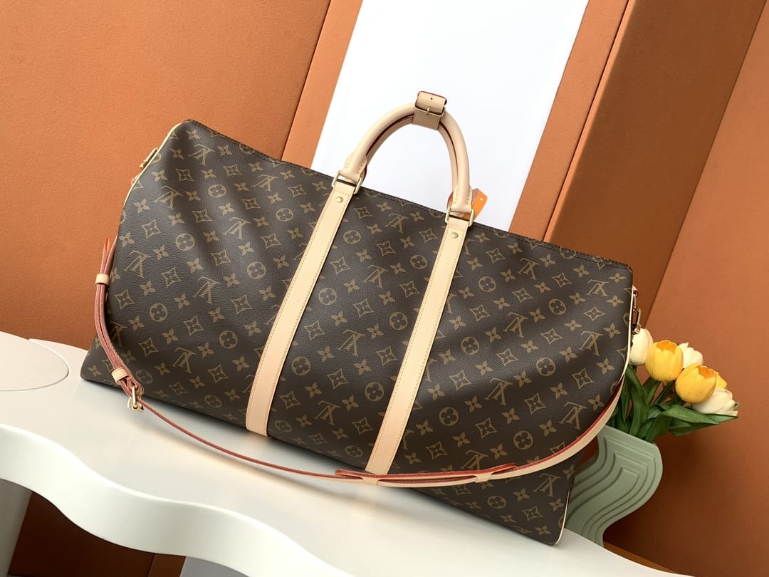 Louis Vuitton Keepall Bandoulière 55 Bag in Monogram Canvas