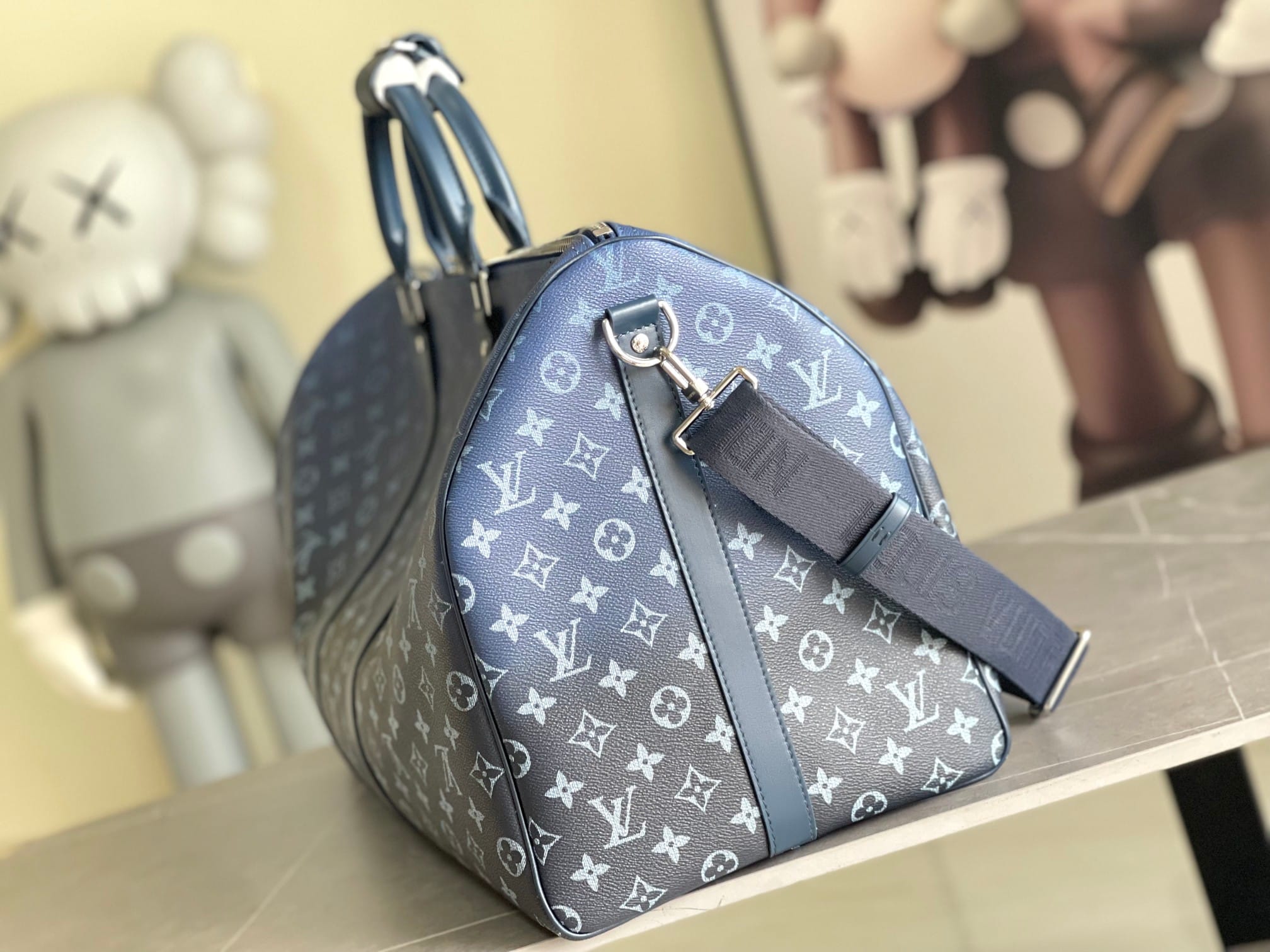 Louis Vuitton Keepall Bandoulière 55 Bag in Monogram Canvas - Navy Blue