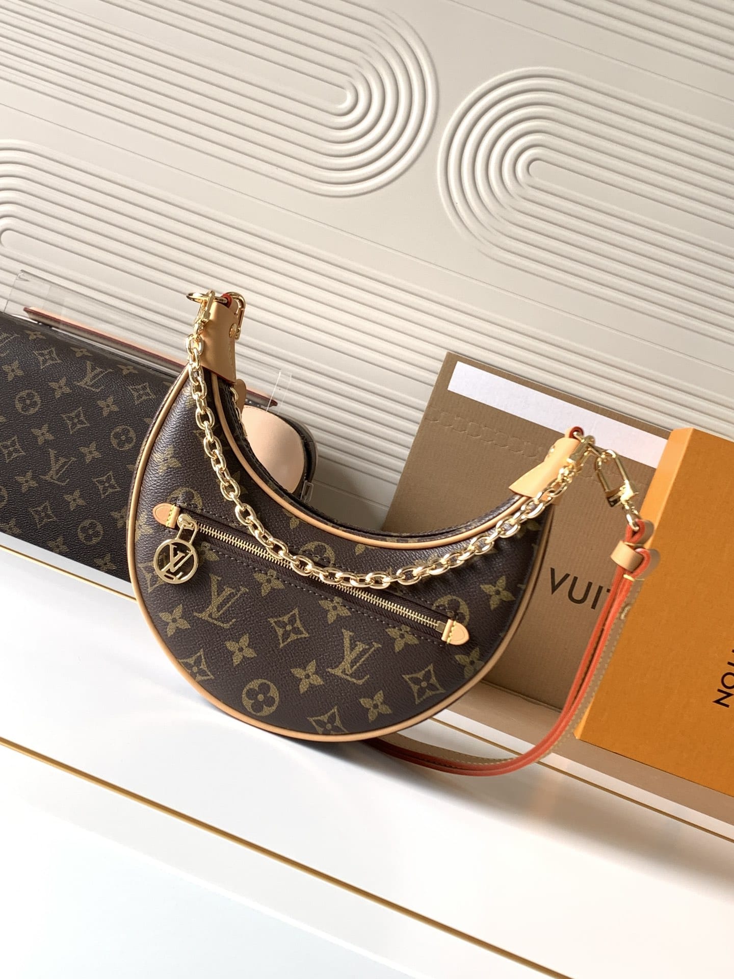 Louis Vuitton Loop Shoulder Cross-body Bag in Monogram Canvas