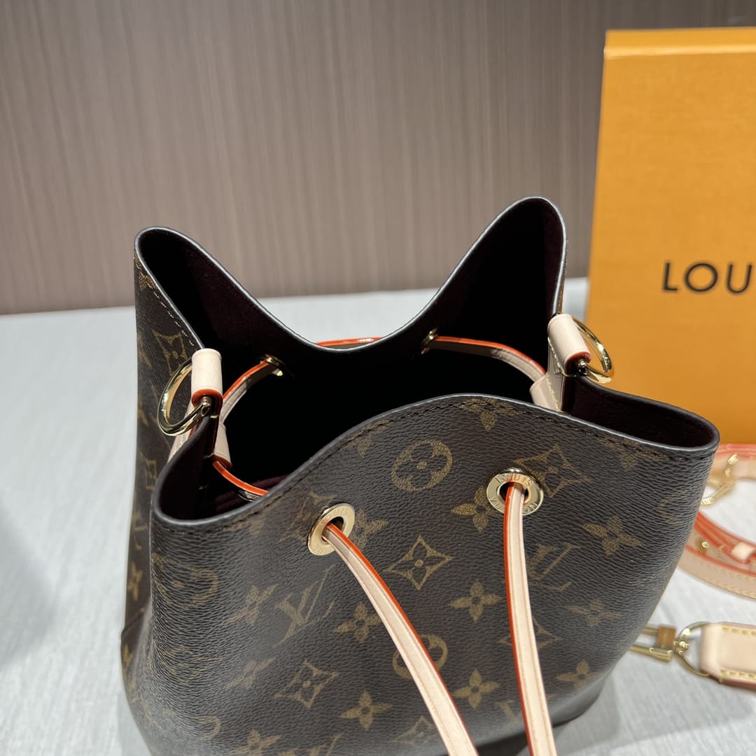 Louis Vuitton NéoNoé BB Bucket Bag in Monogram Canvas