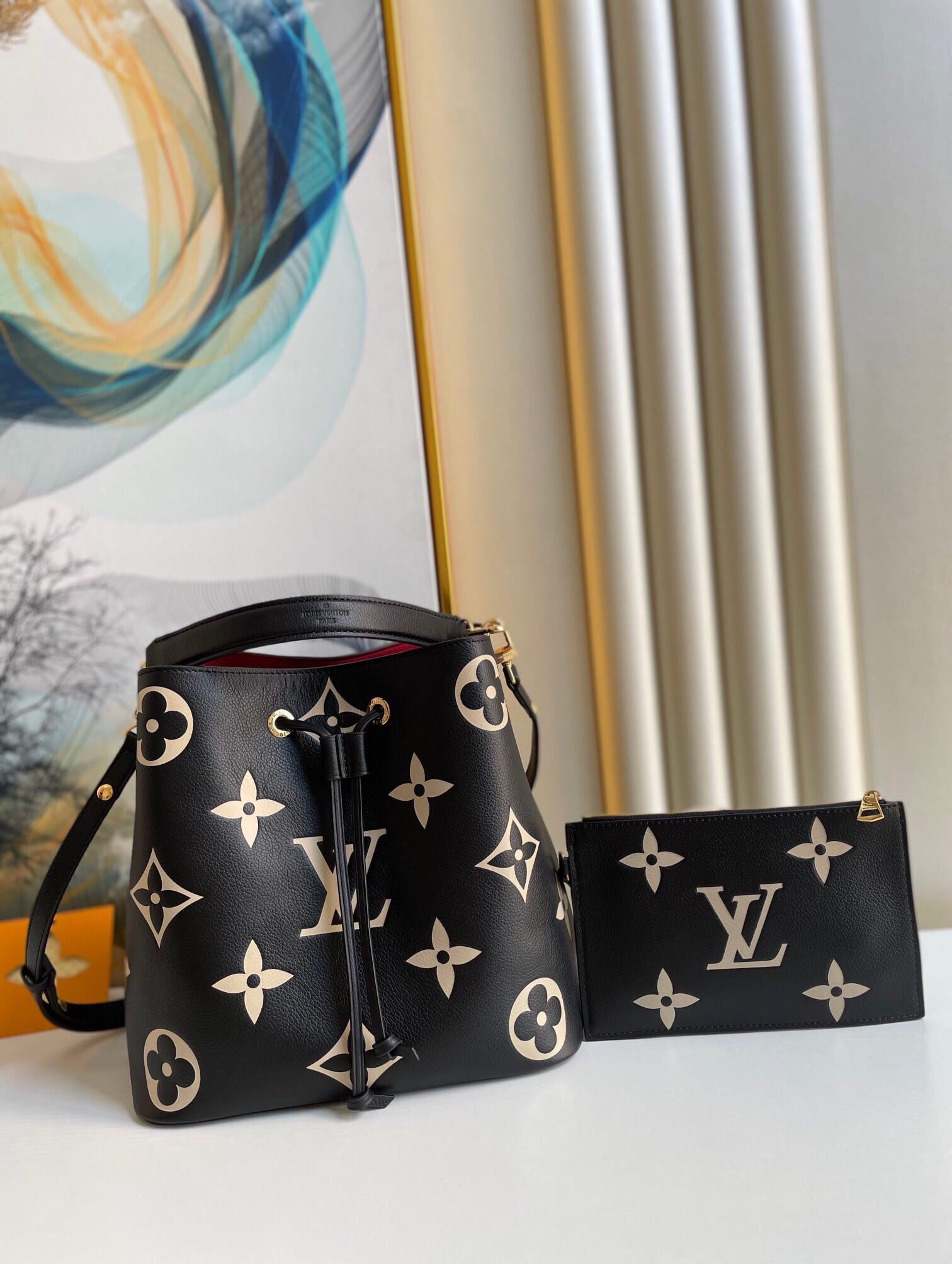 Louis Vuitton NéoNoé MM Bucket Bag in Bicolor Monogram Empreinte Leather - Black/Beige