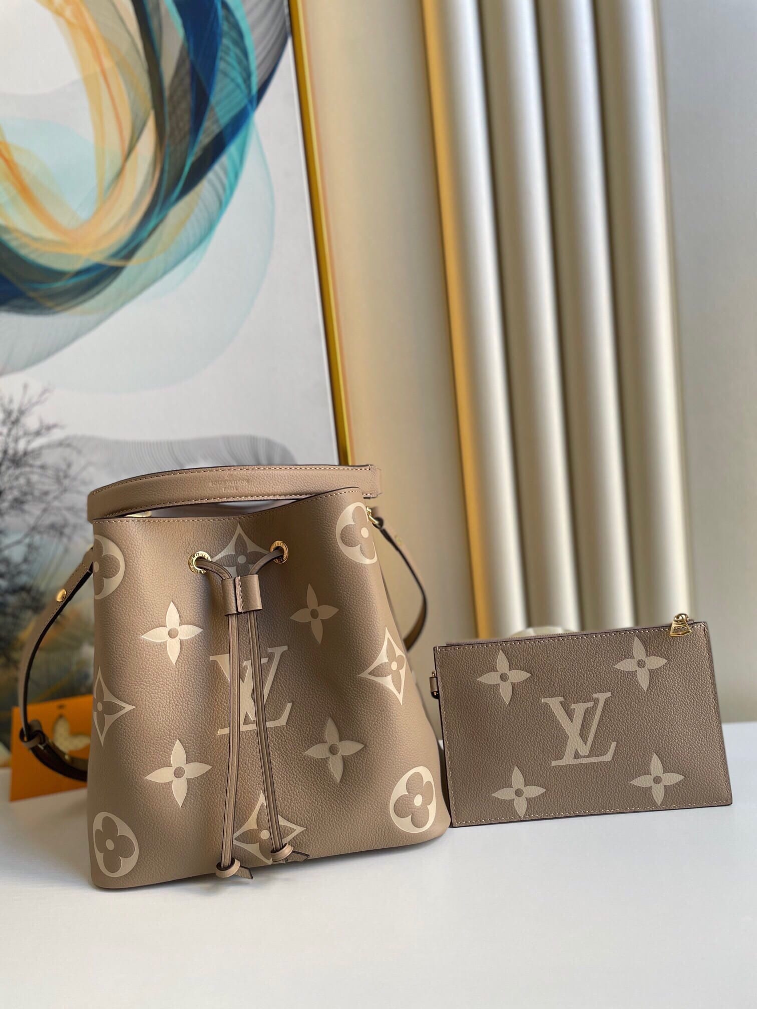 Louis Vuitton NéoNoé MM Bucket Bag in Bicolor Monogram Empreinte Leather - Gray/Cream