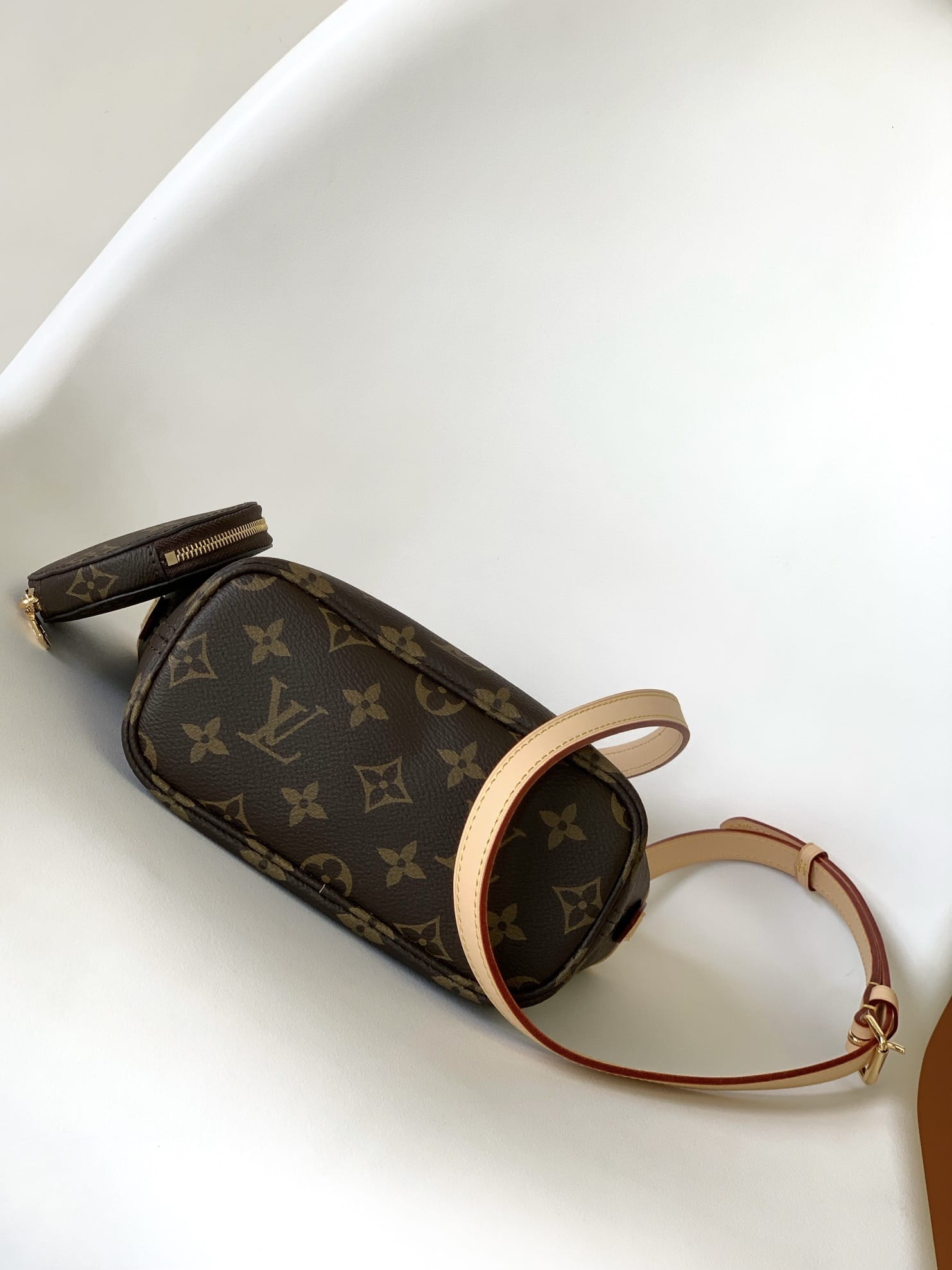 Louis Vuitton Neverfull BB Handbag in Monogram Canvas - Beige