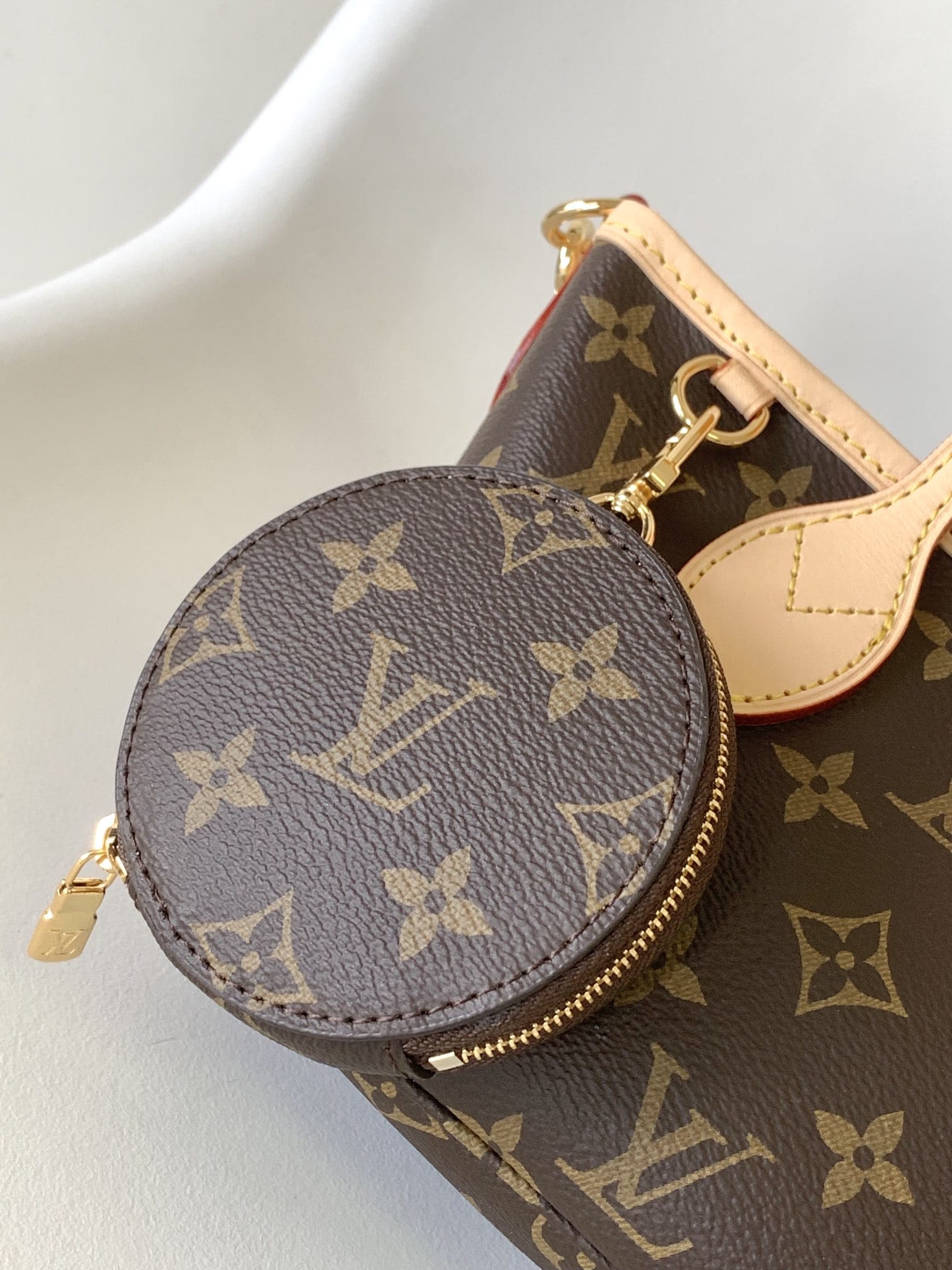 Louis Vuitton Neverfull BB Handbag in Monogram Canvas - Beige