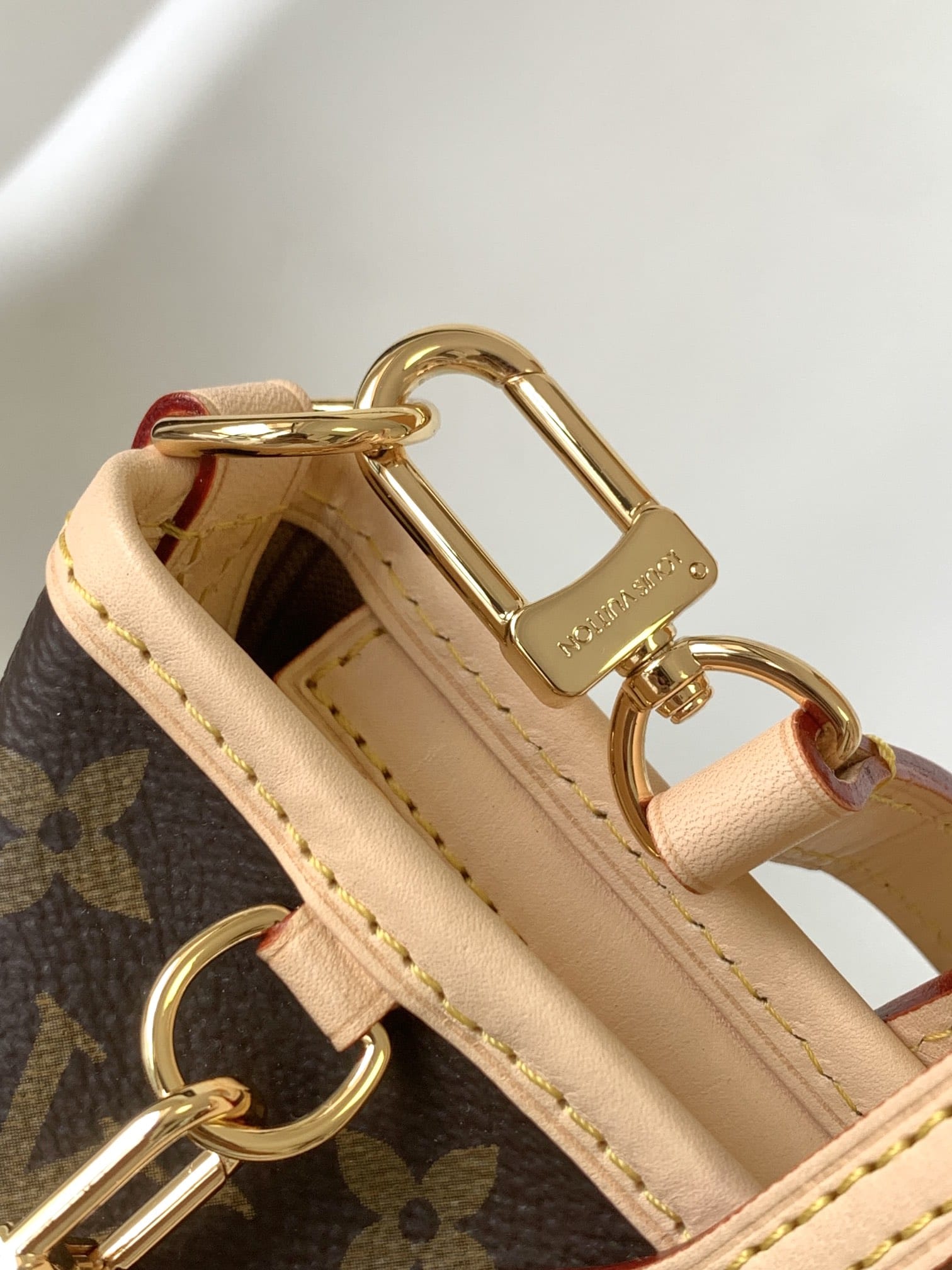 Louis Vuitton Neverfull BB Handbag in Monogram Canvas - Beige