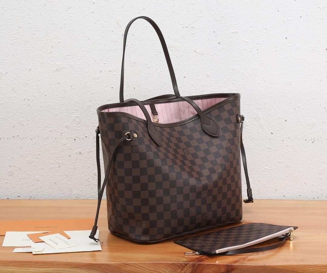 Louis Vuitton Neverfull MM Tote Bag in Damier Ebene Canvas - Pink