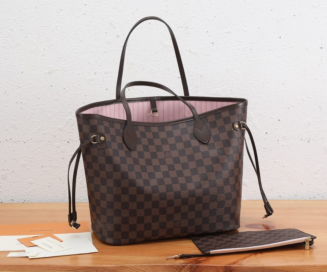 Louis Vuitton Neverfull MM Tote Bag in Damier Ebene Canvas - Pink