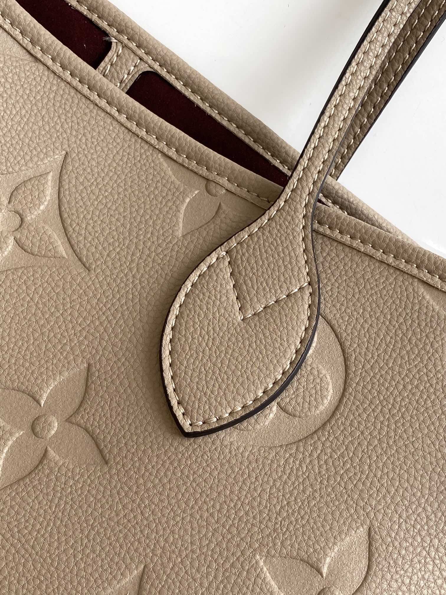 Louis Vuitton Neverfull MM Tote Bag in Monogram Empreinte Leather - Gray