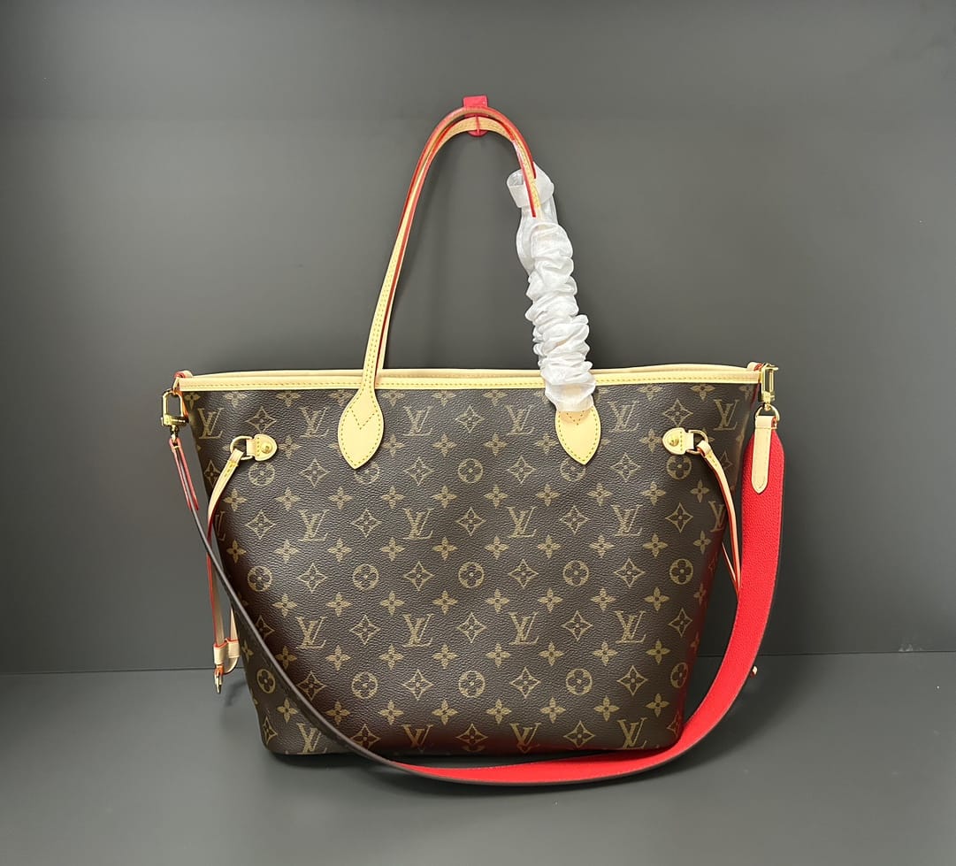 Louis Vuitton Neverfull Bandoulière Inside Out MM Tote Bag - Monogram/Rouge Sari