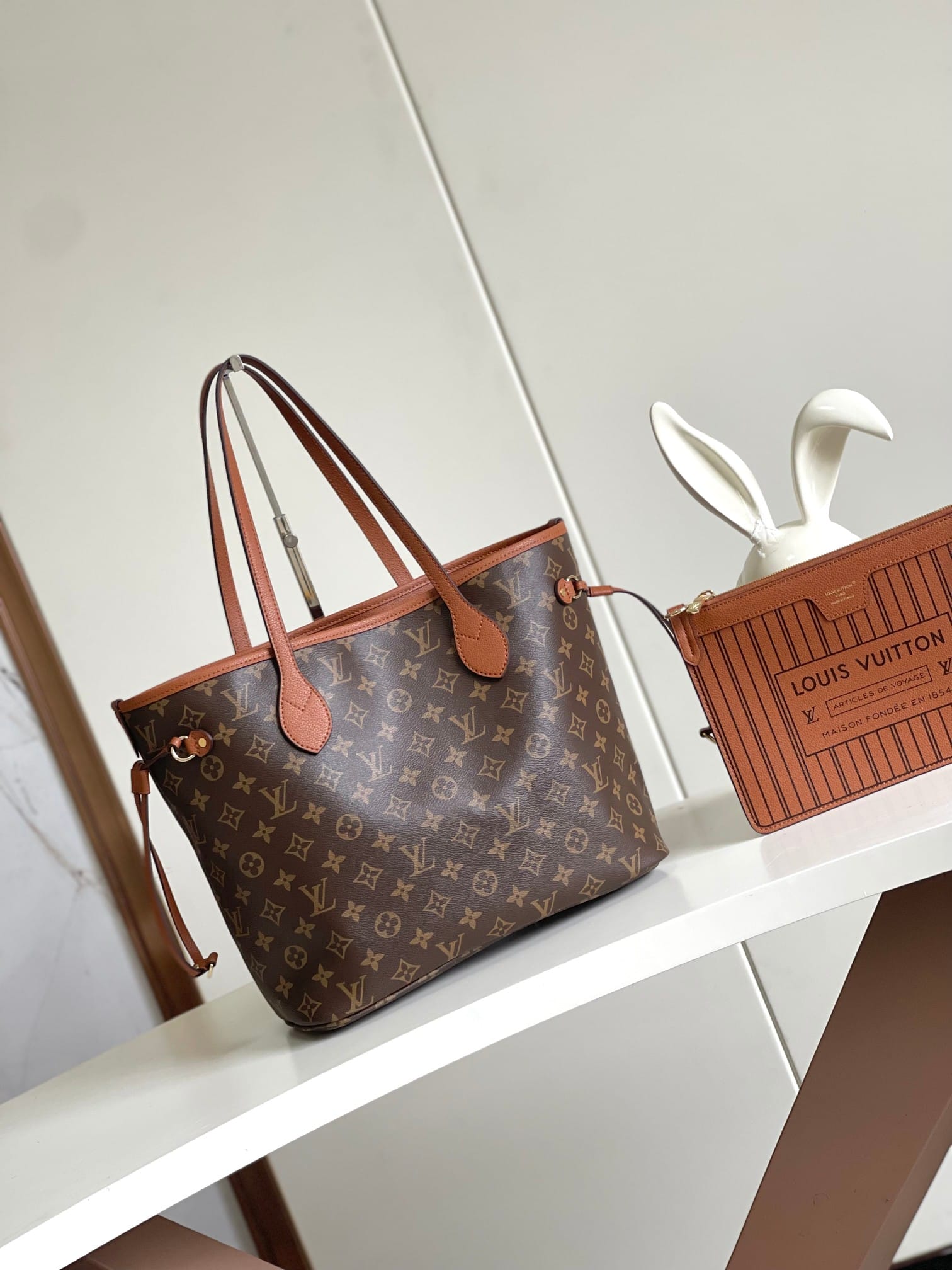 Louis Vuitton Neverfull Bandoulière Inside Out MM Tote Bag - Tan