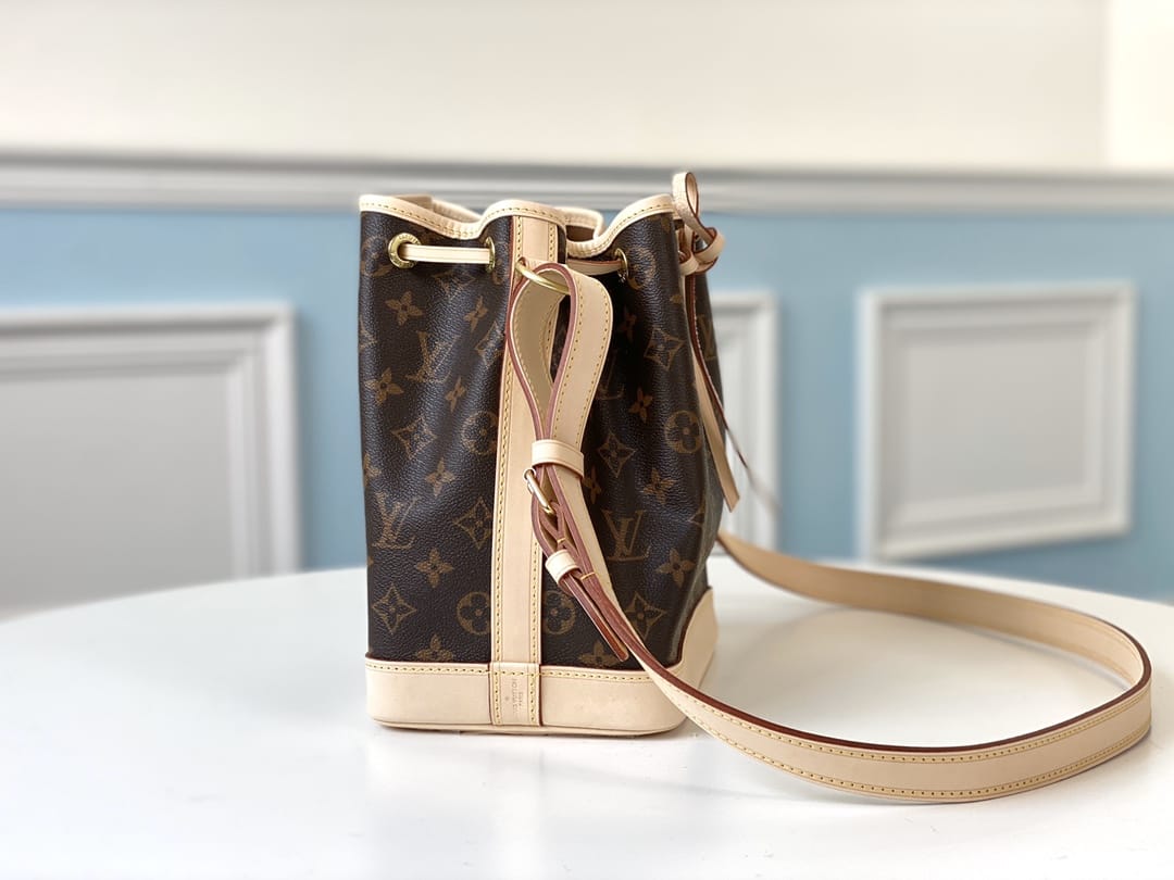 Louis Vuitton Noé BB Bucket Bag in Monogram Canvas