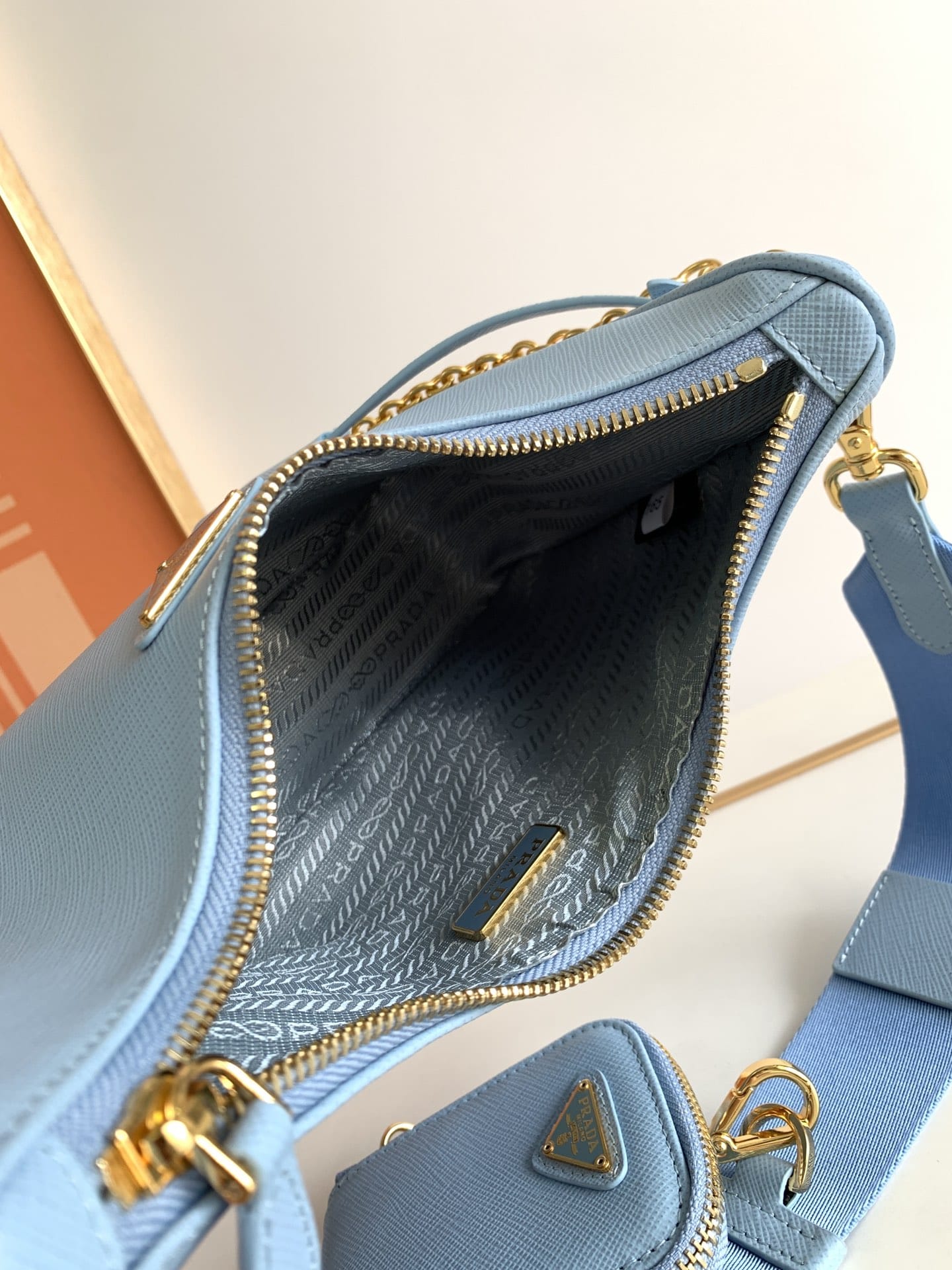 Prada Re-Edition 2005 Saffiano Leather Shoulder Bag - Pale Blue