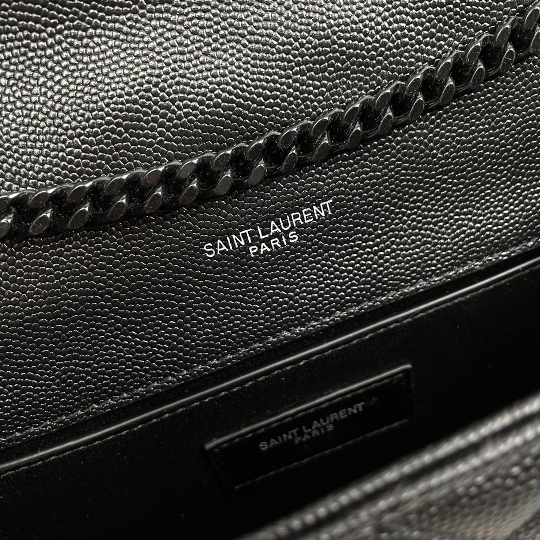 Saint Laurent Envelope Small Shoulder Bag In Quilted Grain De Poudre Embossed Leather - So Black