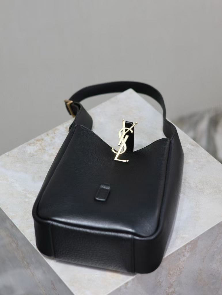 Saint Laurent Le 5 À 7 Supple Baby Shoulder Bag In Grained Leather - Black & Gold